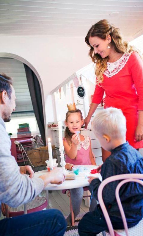 Omakotitalon yläkerrassa on lasten valtakunta.