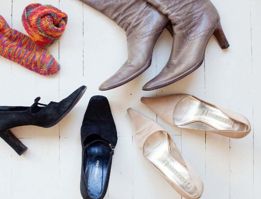 Eksyin Barcelonassa Antonio Miron pieneen putiikkiin,&nbsp;josta löysin nämä mustat mokkakengät.&nbsp;Ne istuvat jalkaani kuin valetut. Niillä on tanssittu&nbsp;niin tangot kuin nylondiskot.