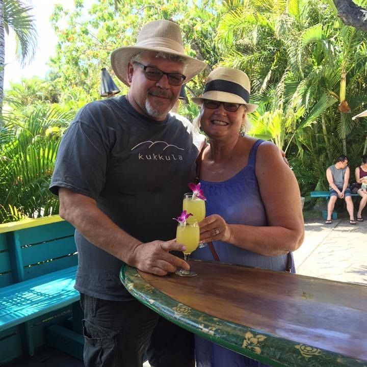 ”Vietimme viisivuotishääpäivää Hawaijilla tänä keväänä.”