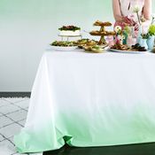 Liukuvärjää pöytäliina trendikkäästi