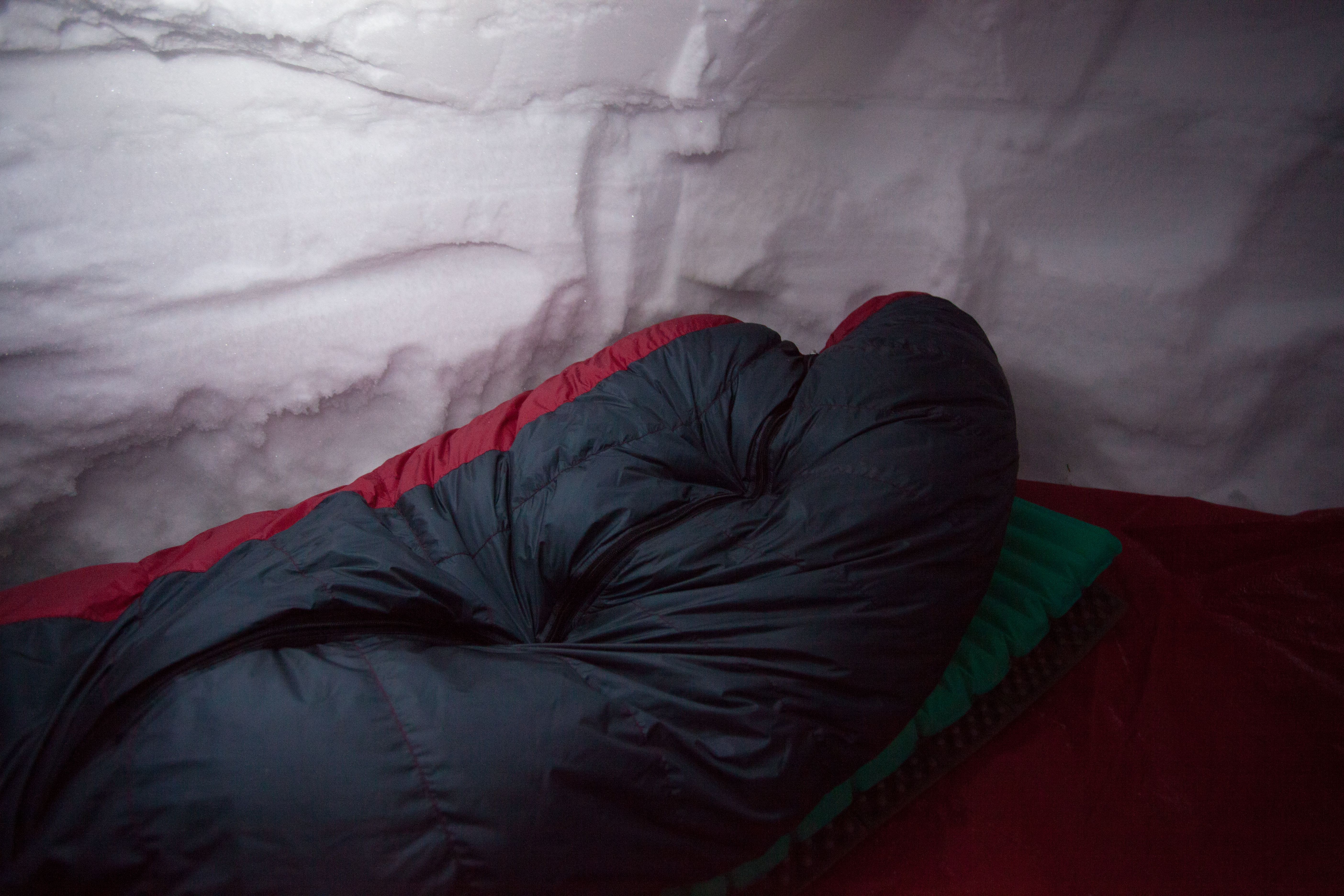 9.3.2017 RAATTAMA. ”Kittilässä yövyin lumikiepissä. Siellä oli tilavaa ja happirikasta ja lämpimämpää kuin ulkona. Seurakseni sain 11-vuotiaan sukulaislapsen.”