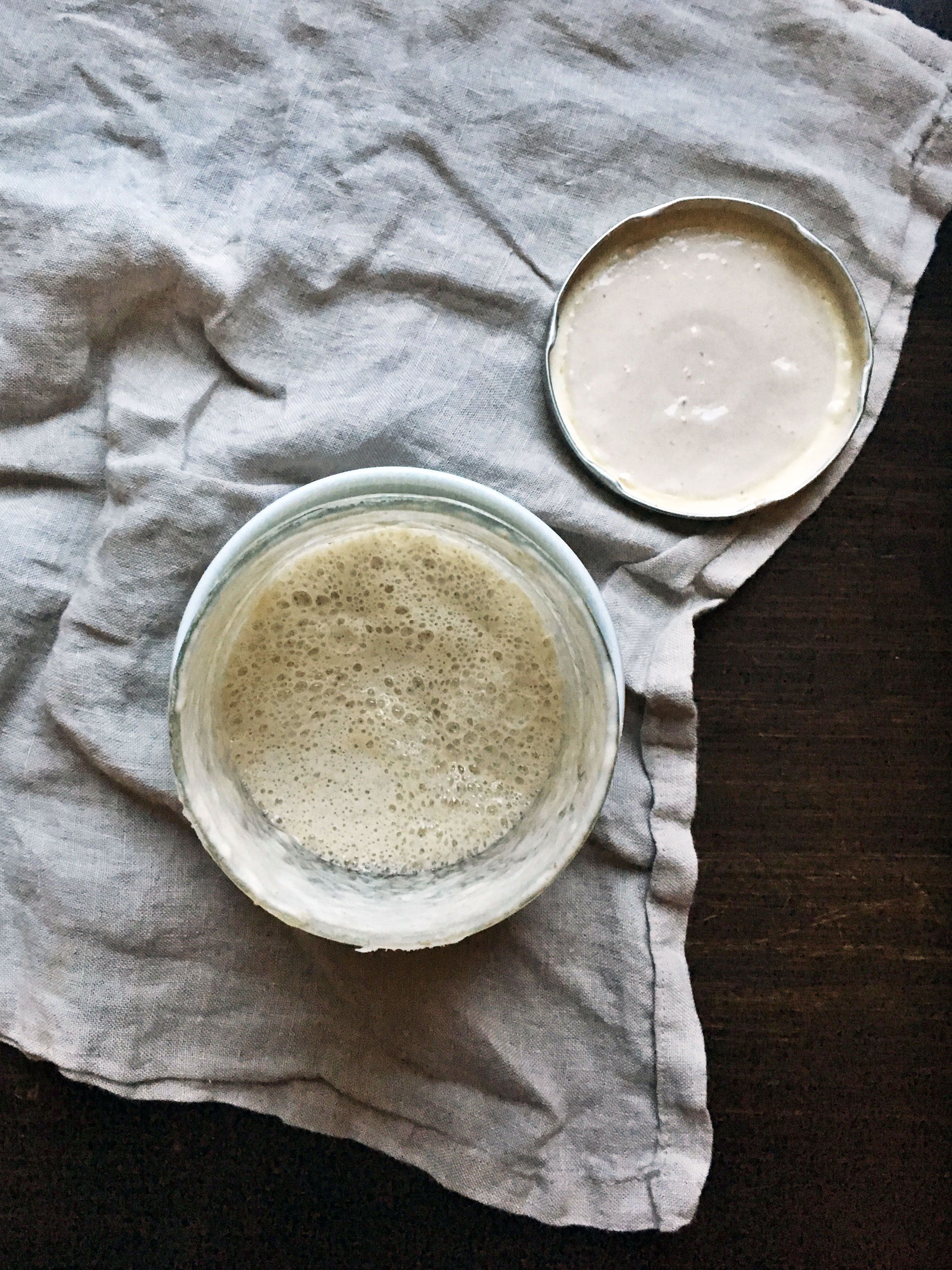 Kolmantena päivänä juuren pitäisi jo kuplia voimakkaasti.