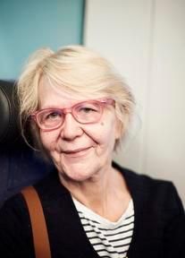 "Aamukävelyllä huomasin hämähäkinverkon. Se oli kuin pitsiteos, niin kaunis. Ihminen ei koskaan pystyisi tekemään mitään niin millintarkasti. Ei edes insinööri. Tuntui lohdulliselta muistaa, että ihminen on pieni. Luonto on aina suurempi." Anneli Haverinen, eläkeläinen, Tuupovaara