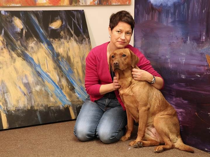 Ruby on oppaani, mutta viettää ilman valjaita tavallisen perhekoiran elämää.