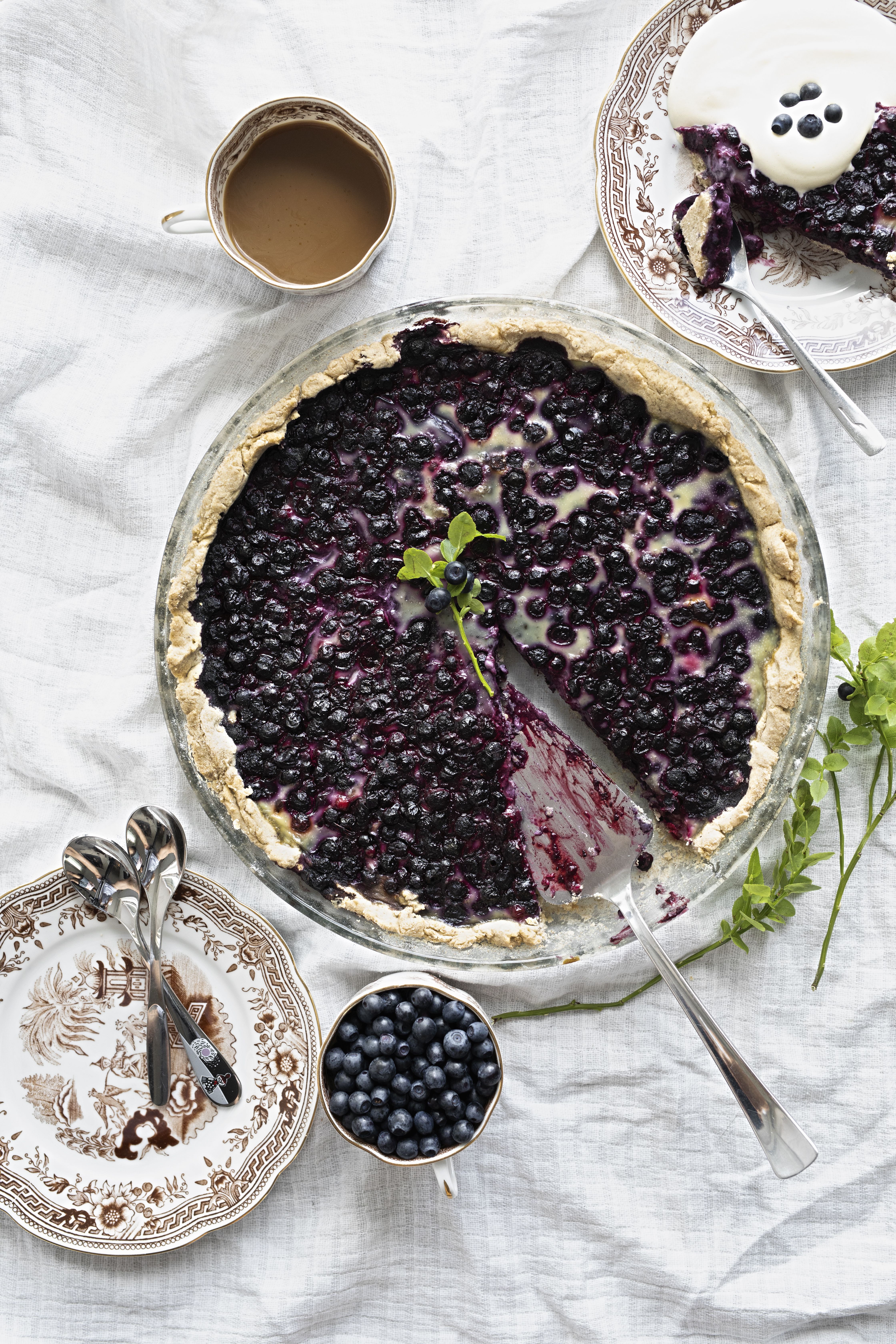 Mustikkapiirakkaa syödään Jasminin perheessä alkusyksystä lähes päivittäin.