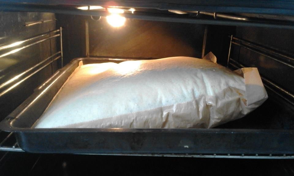 "Tein pannarin, joka turposi uunissa leivinpapereineen värittömäksi tyynyksi. Outoa!" – Mertsi