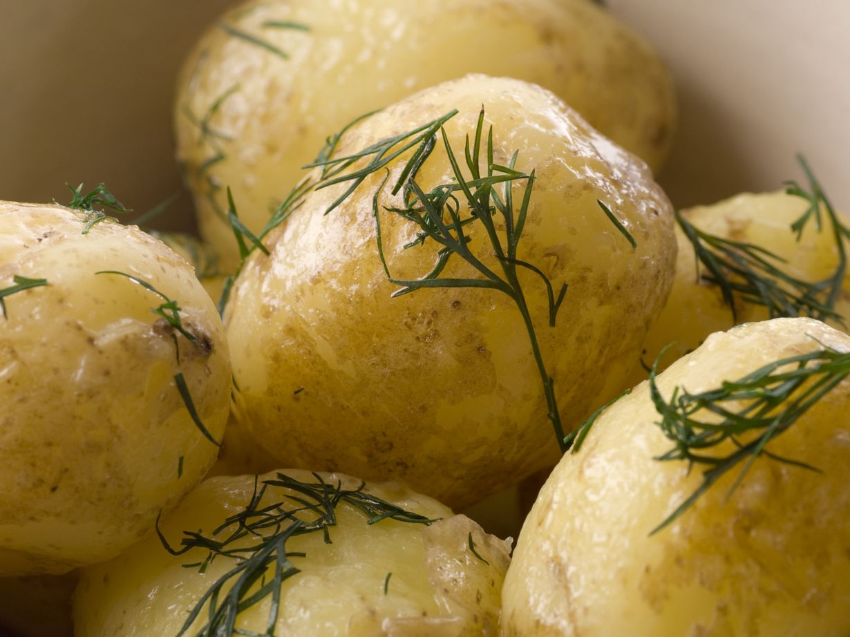 Näin keität uudet perunat.