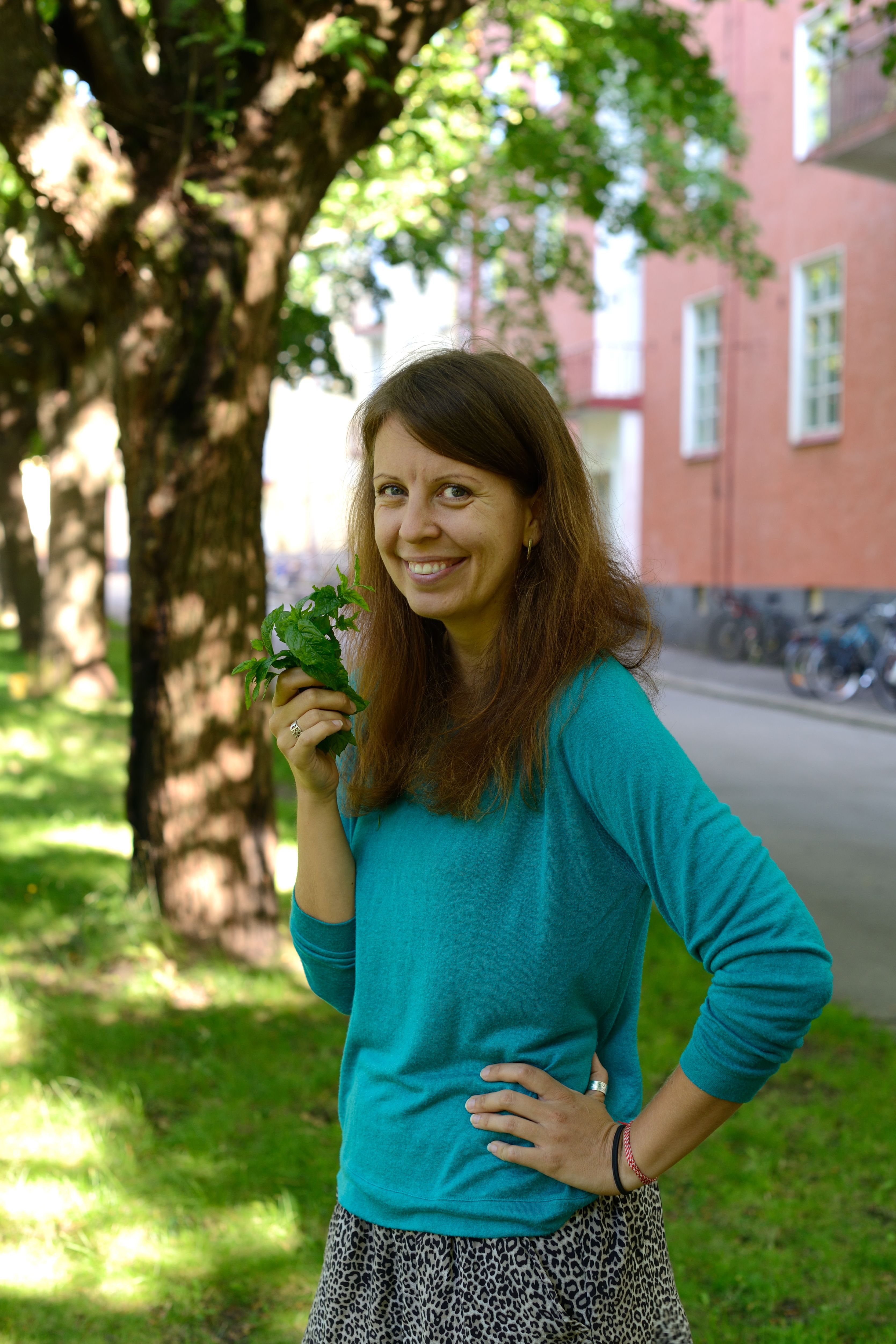 Helsingin Vallilassa sijaitsevan Apinalinnan piha näytti Pamela Arslanista paratiisilta heti ensi silmäyksellä.