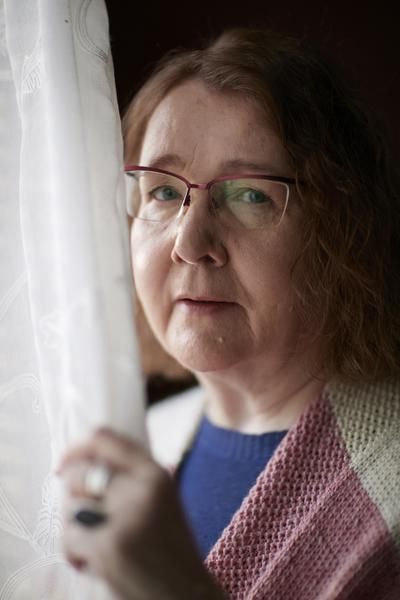 Sairaus on nyt hallinnassa. Kuitenkin Liisa hyväksyy sen, että se kulkee hänen mukanaan aina.