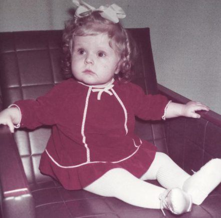  Setäni otti tämän kuvan minusta, kun asuimme vielä Suomessa.