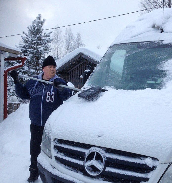 Sää oli lauhtunut ja lunta tullut. 