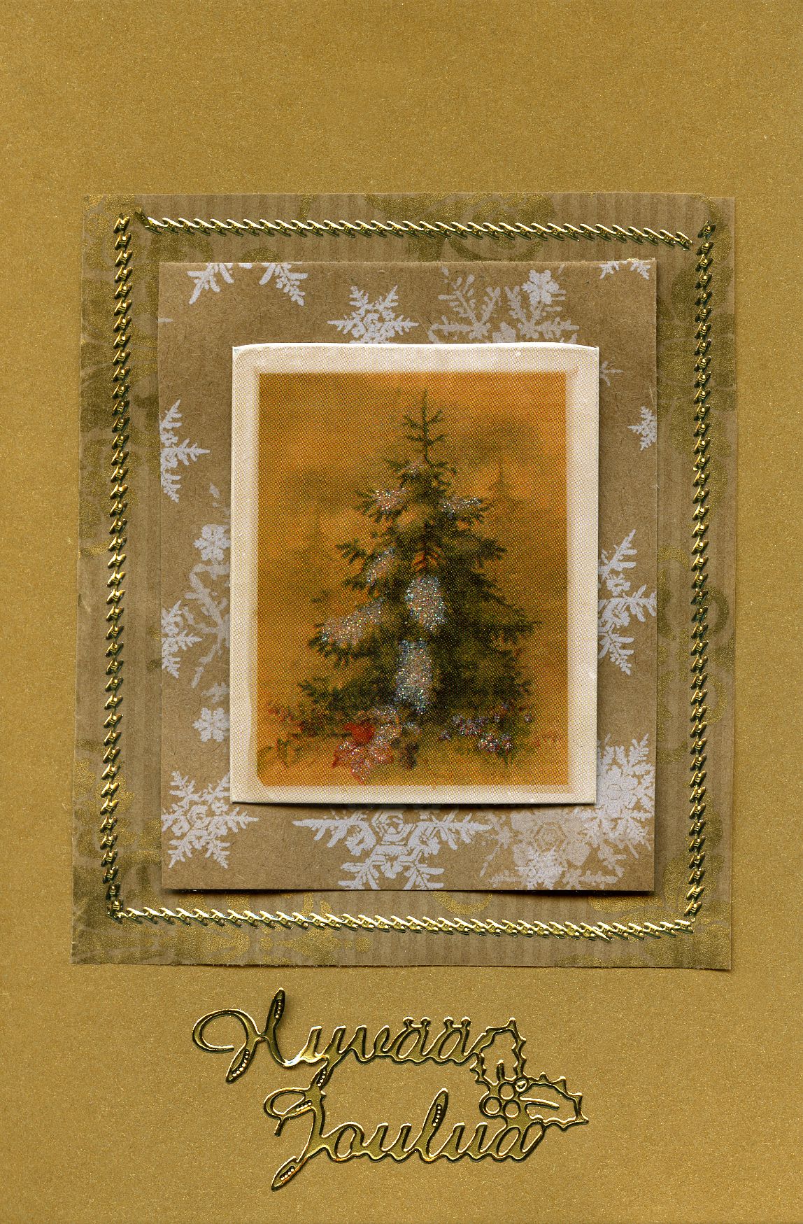 Ennen Lapissa työskentelyä Venla ei ollut hoitanut poroja. Kuvassa hän annostelee antibioottivoidetta porolle, jonka silmä on tulehtunut. Poromiehet auttavat pitämään poroa aloillaan.