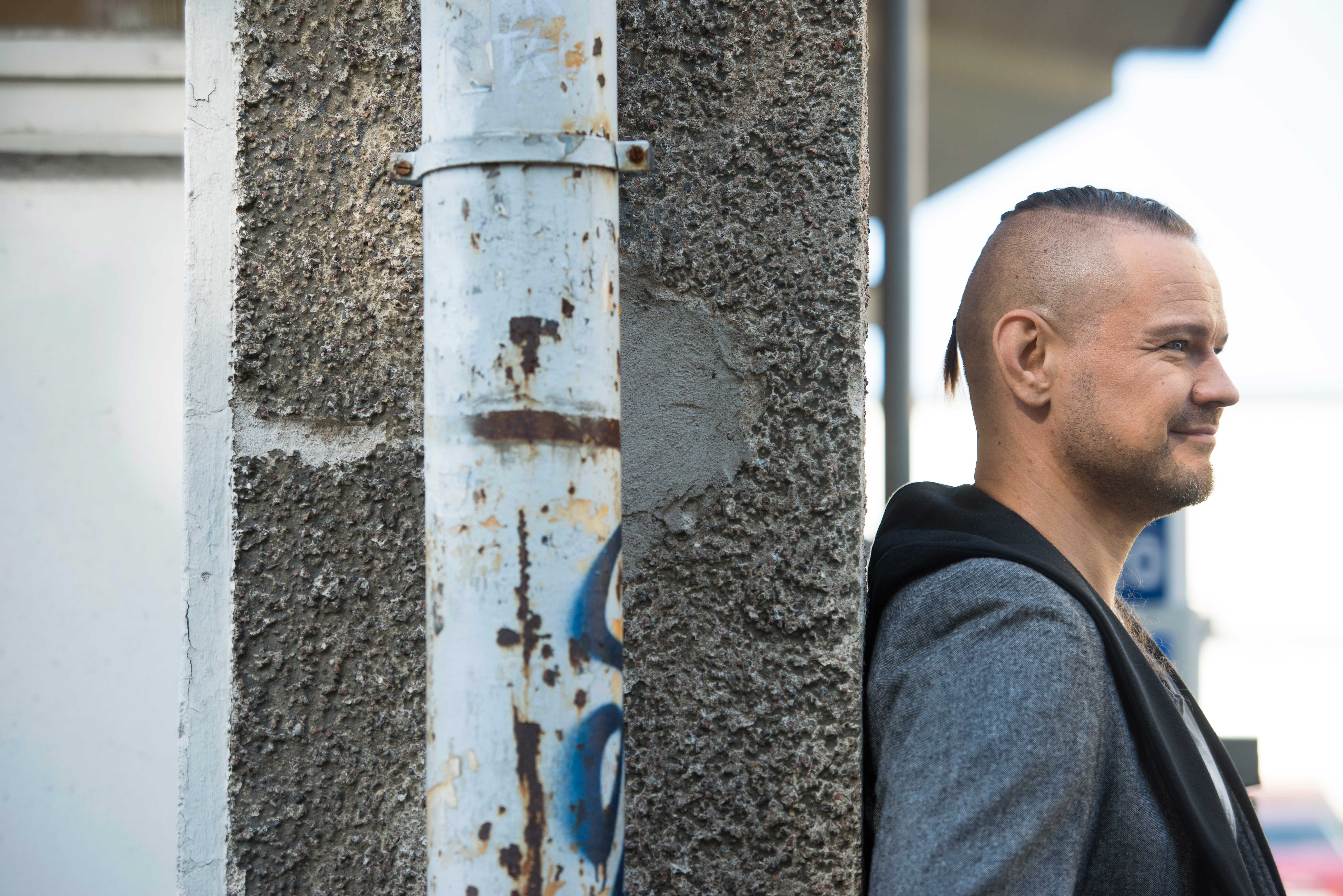 Kaduilla Kallion. "Olen muutamassa vuodessa vanhentunut henkisesti 20 vuotta. Ikuisesta kaksikymppisestä tuli oman ikäinen ihminen."