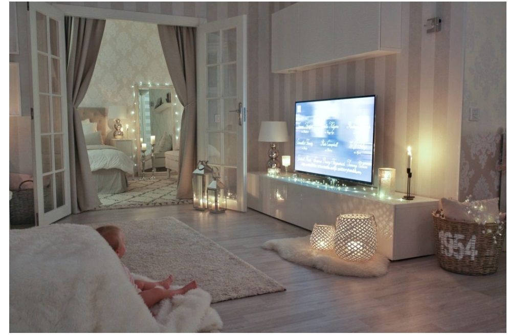 Blogiani perustaessani pinnistelin, jotta se kuvastaisi elämästäni vain hienoimmat ja ylellisimmät puolet. Mikään särö ei saanut pilata vaikutelmaa.