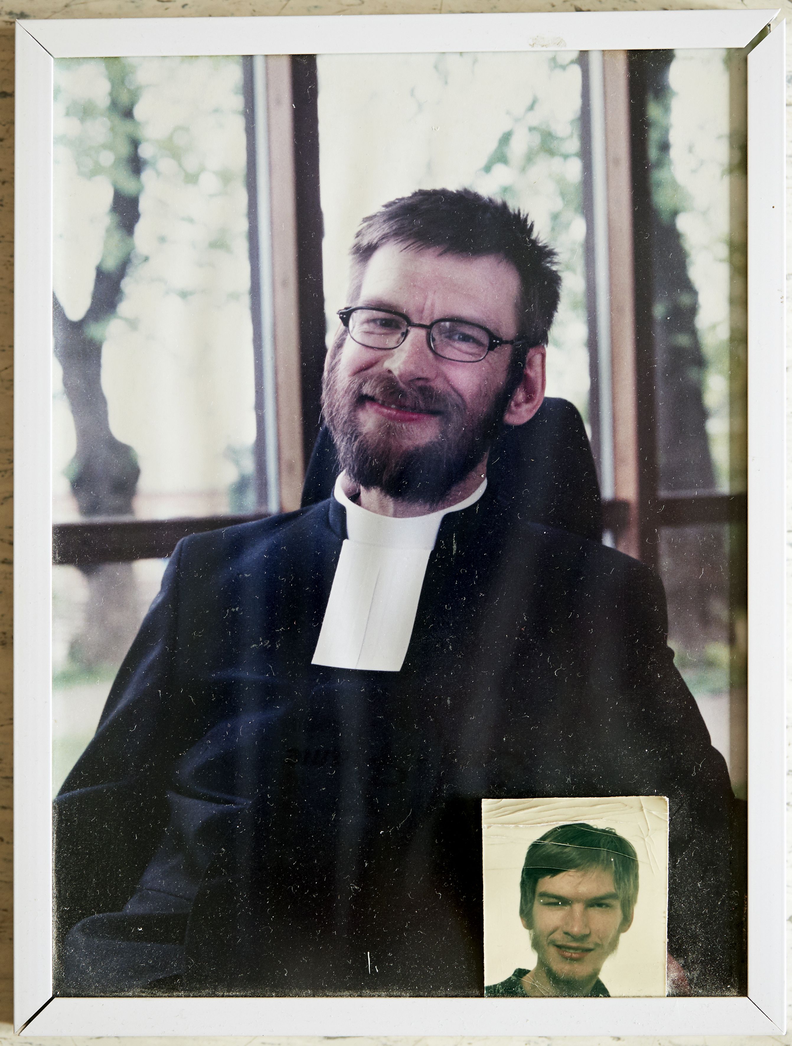 Yhdeksän vuoden odotuksen jälkeen sain pukeutua papin asuun.