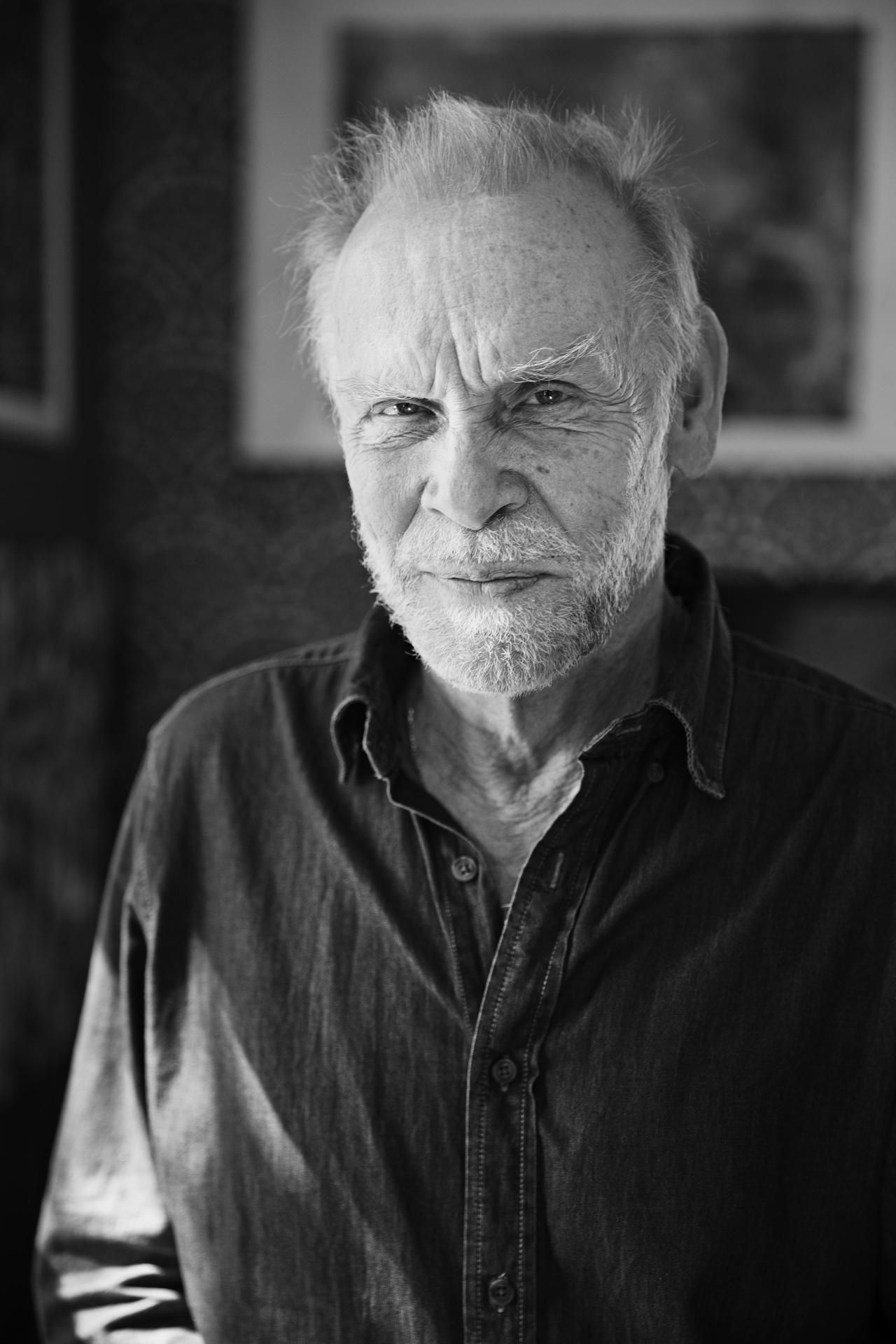 Professori, baritoni Jorma Hynninen, 77, asuu Leppävirralla. Jormalla on aikuiset tyttäret Ursula ja Laura. Poika Marko menehtyi vuonna 2005 ja vaimo Reetta vuonna 2017. Nyt Hynninen on avioliitossa oopperalaulaja Johanna Tuomen kanssa.