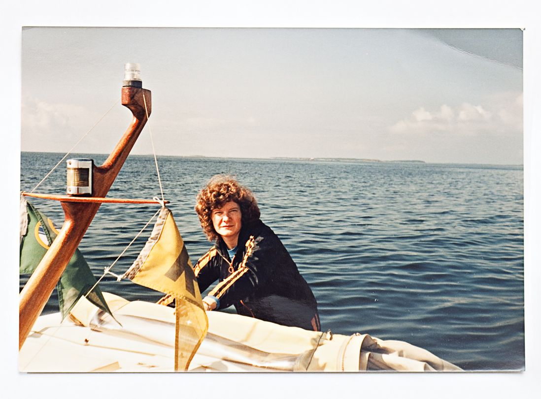 Veneilimme mökkinaapurin kanssa Suomenlahdella vuonna 1983.