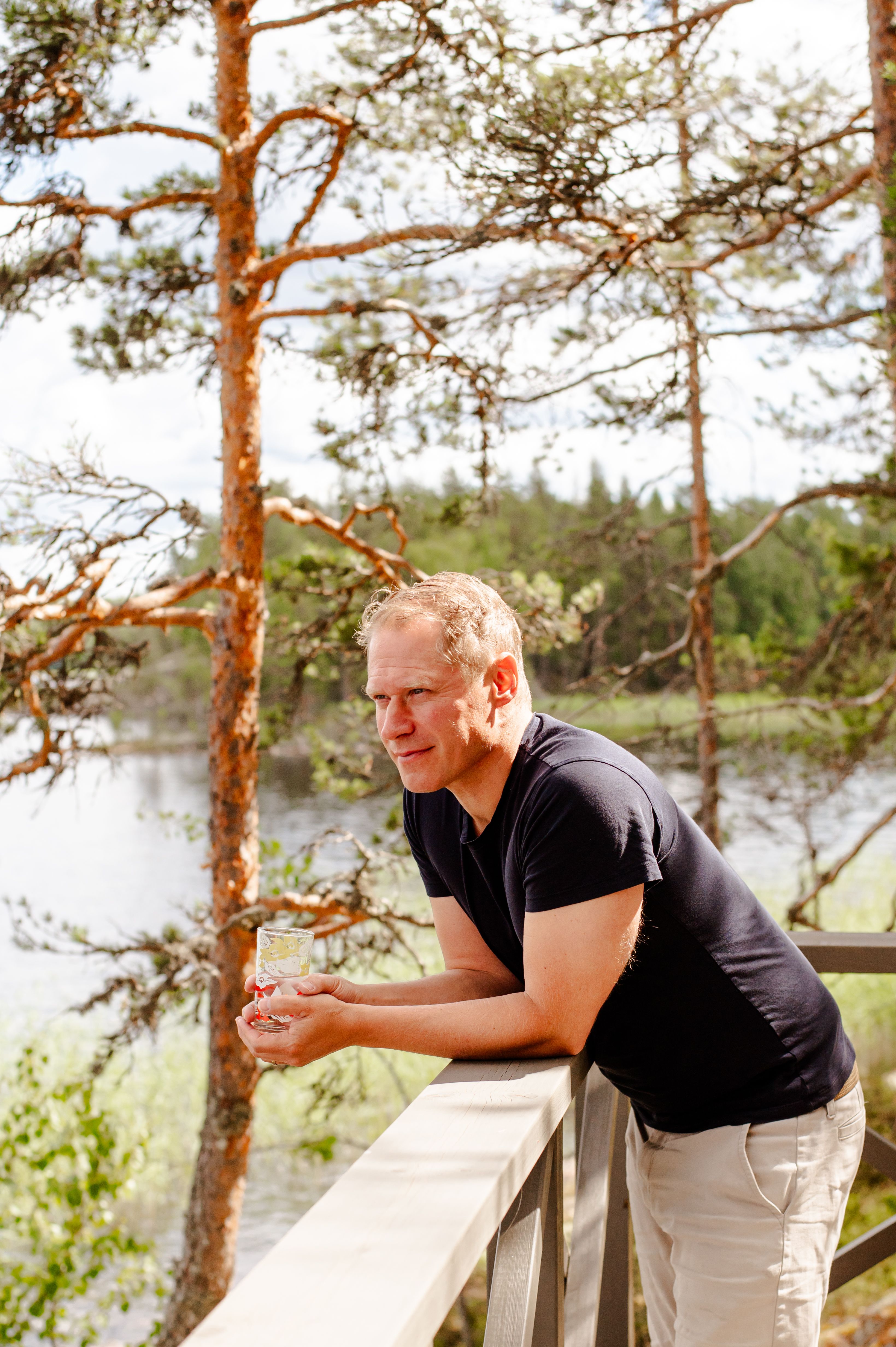 ”Kun itse aikoinaan uuvuin, ajattelin, että enhän minä voi olla väsynyt, nuori mies. Isäni uupui laman aikana, mutta hän oli silloin 20 vuotta vanhempi.”