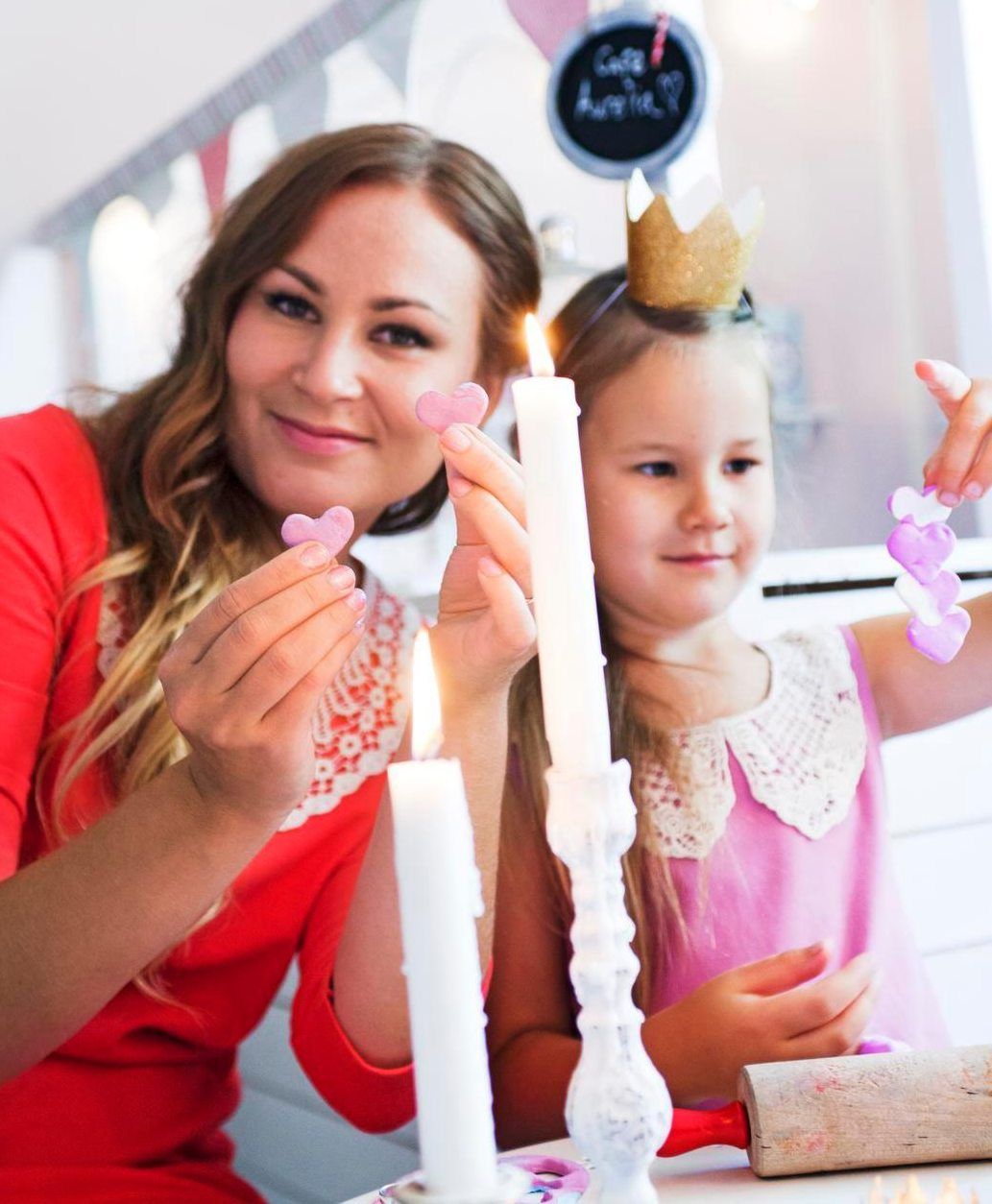 Anni rakasti käsitöitä ja askartelemista jo lapsena.