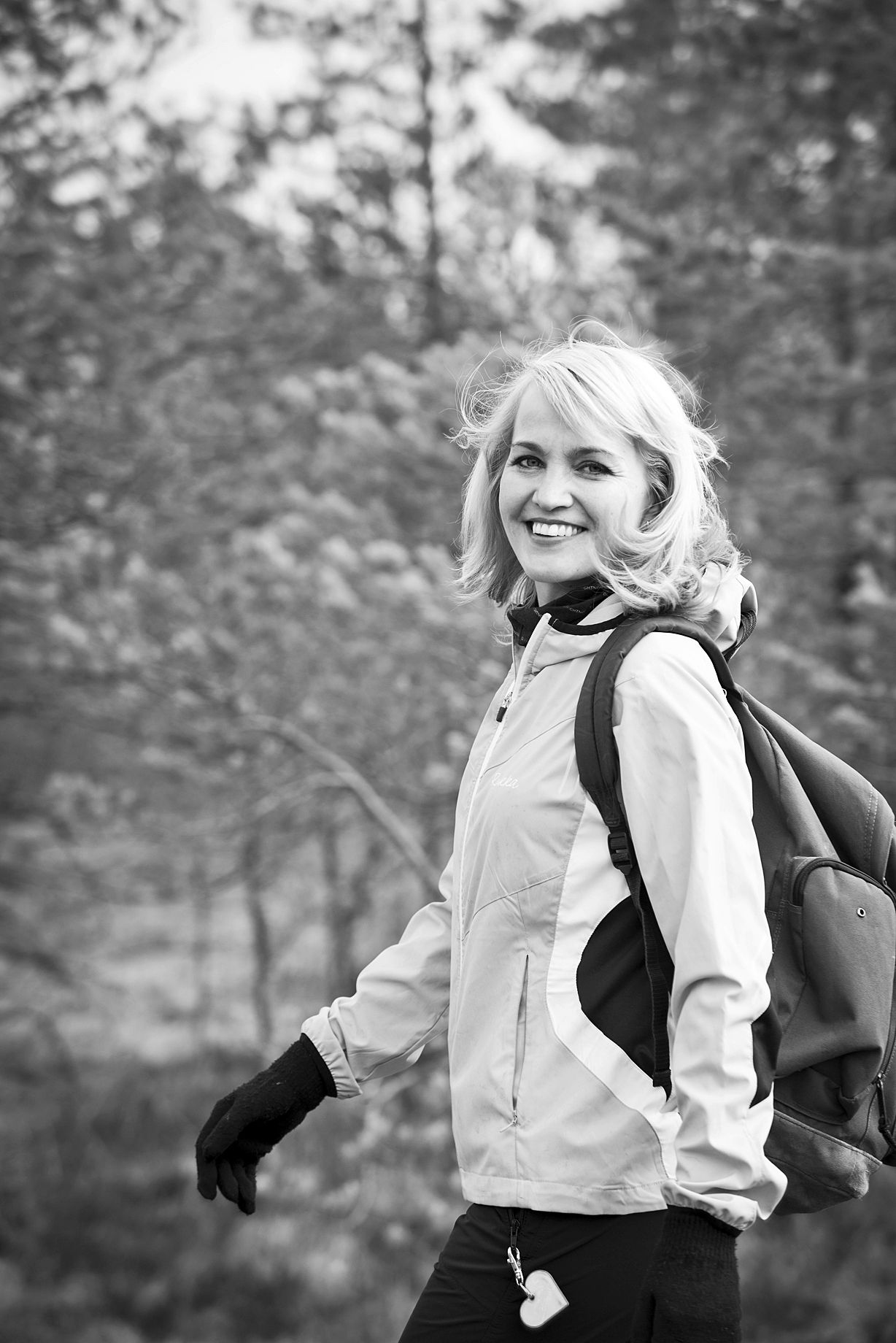 Satu Taiveaho, 38,&nbsp;on noin vuoden ikäisen pikkupojan sijaisäiti ja&nbsp;hoitovapaalla. Satu on naimisissa kansanedustaja Antti Kaikkosen, 41, kanssa. Perhe asuu Tuusulassa.