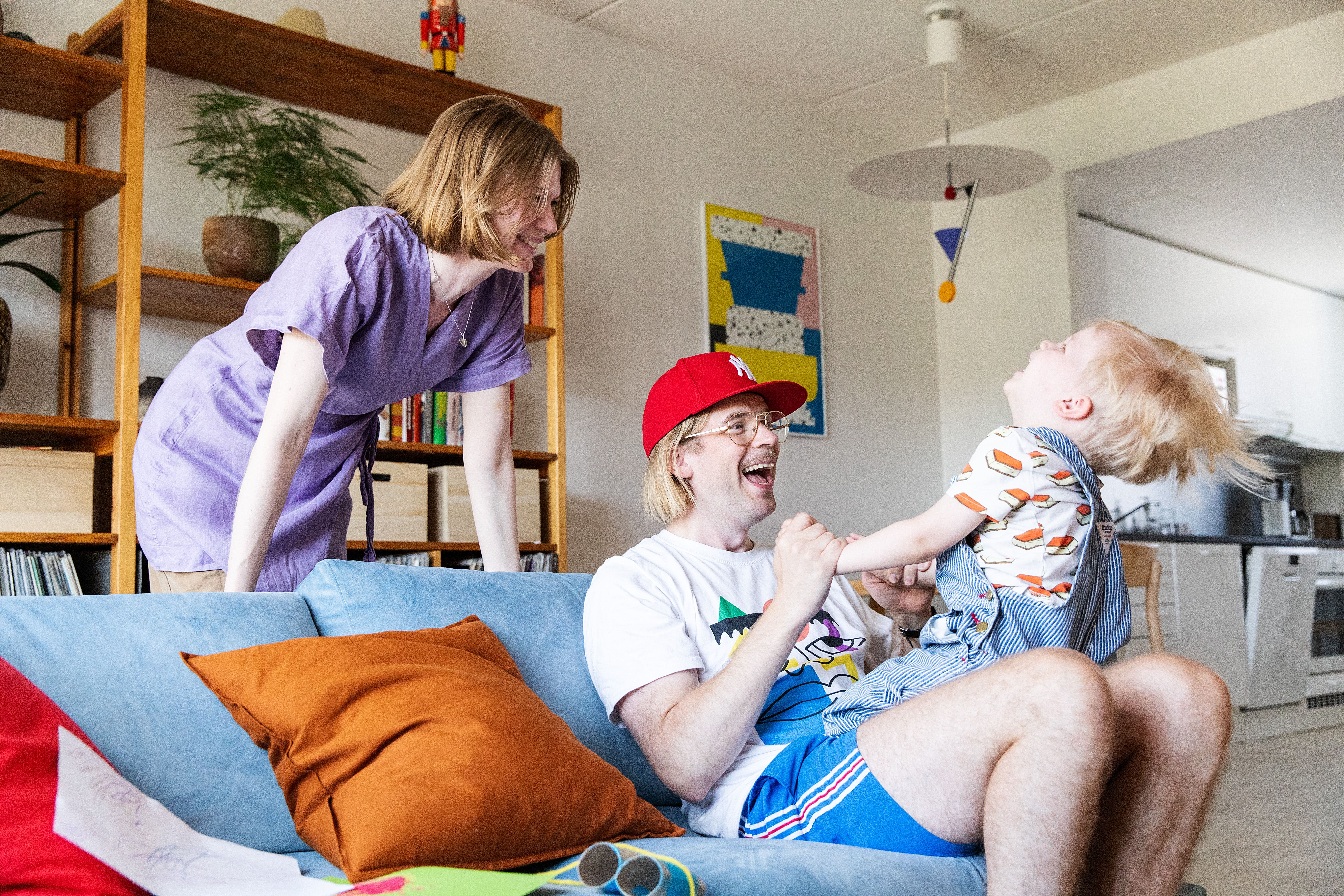 Nykyisestä kodista Espoossa on lyhyt matka Teemun lapsuudenkotiin. "Koen täällä samanlaista onnea kuin lapsena", Teemu sanoo.