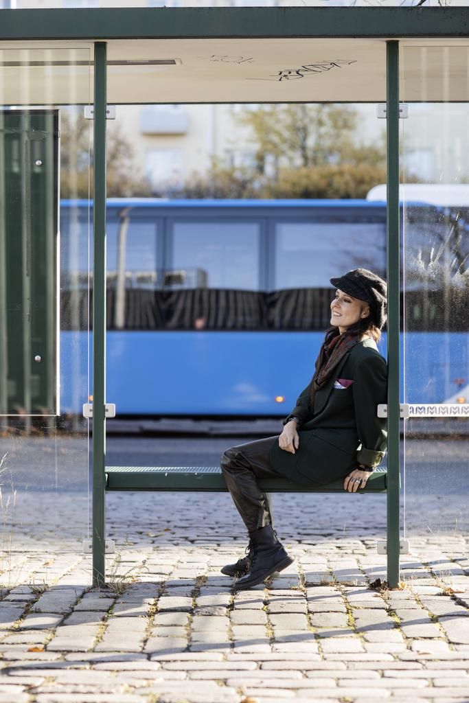 Mariska tykkää olla liikkeessä. Juna tai keikkabussi on kuin pyhättö. ”Siellä tuntuu, että tämä on oikein.” 