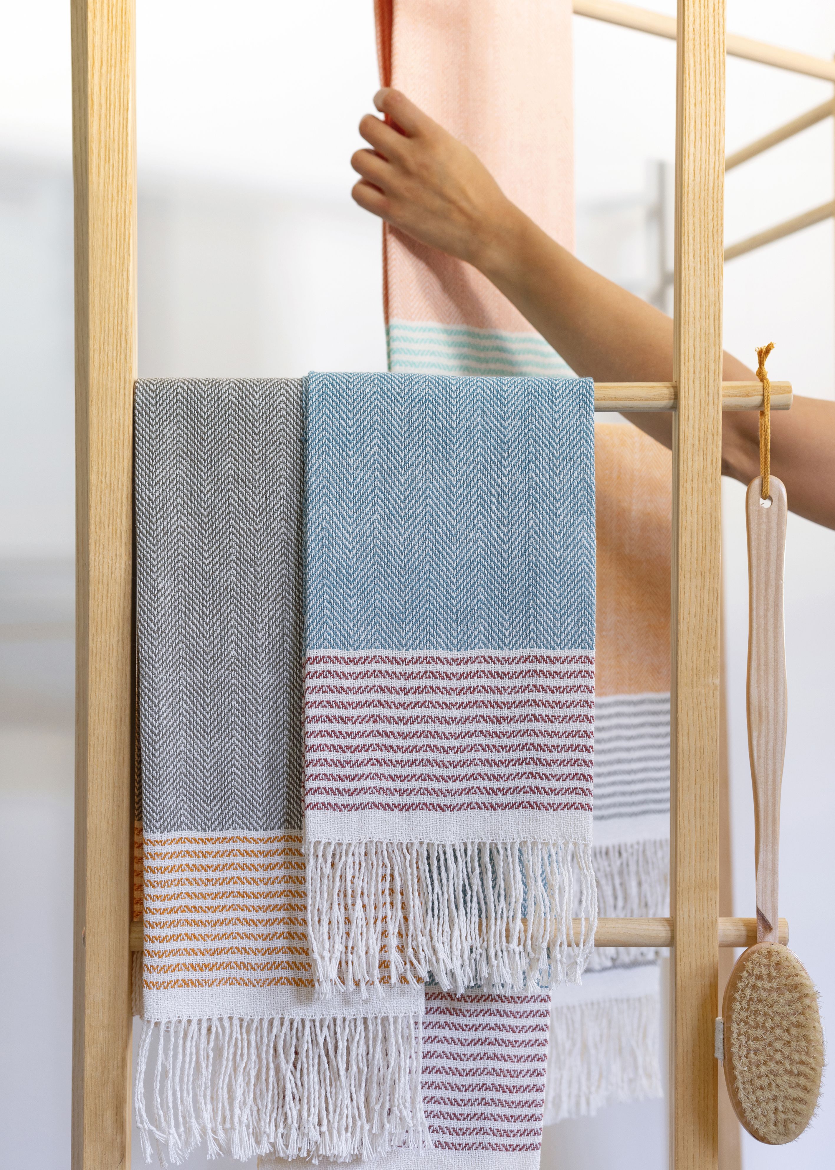 "Minusta paras neuvo kasvattajalle on tämä: kysy itseltäsi, mitä toivoisit äidin tai isän tekevän juuri nyt, jos olisit tuo lapsi", Marianna Stolbow sanoo.