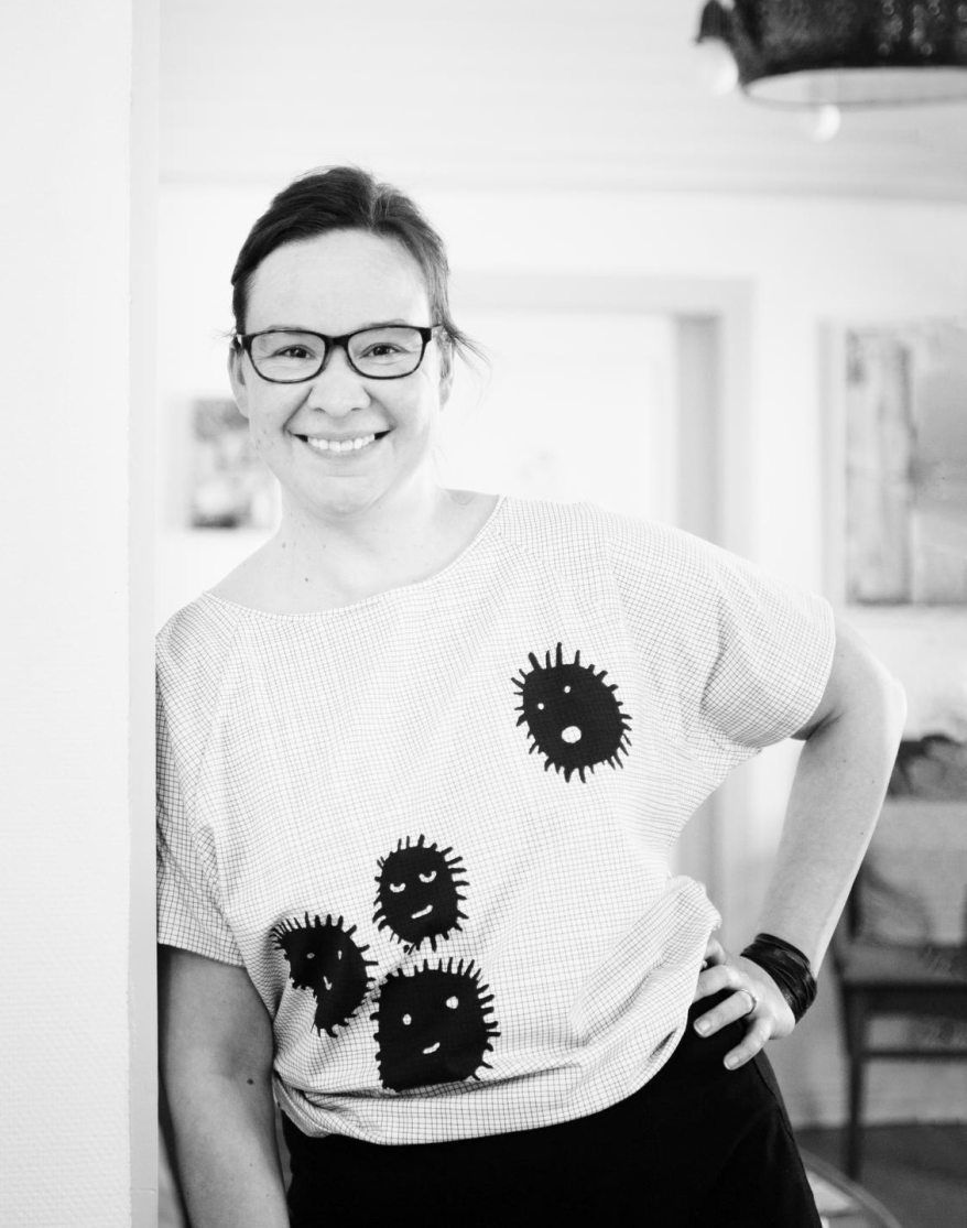 Rosa Meriläinen on 42-vuotias kirjailija ja entinen Vihreiden Tampereen kaupunginvaltuutettu ja kansanedustaja. Rosa on yksi ajatushautomo Hatun johtajista. Huhtikuussa häneltä ilmestyi yhdessä Sanna Seikon kanssa kuukautiskirja Ne (Karisto). Rosalla on vuonna 2006 syntynyt poika, Frans Frangén.