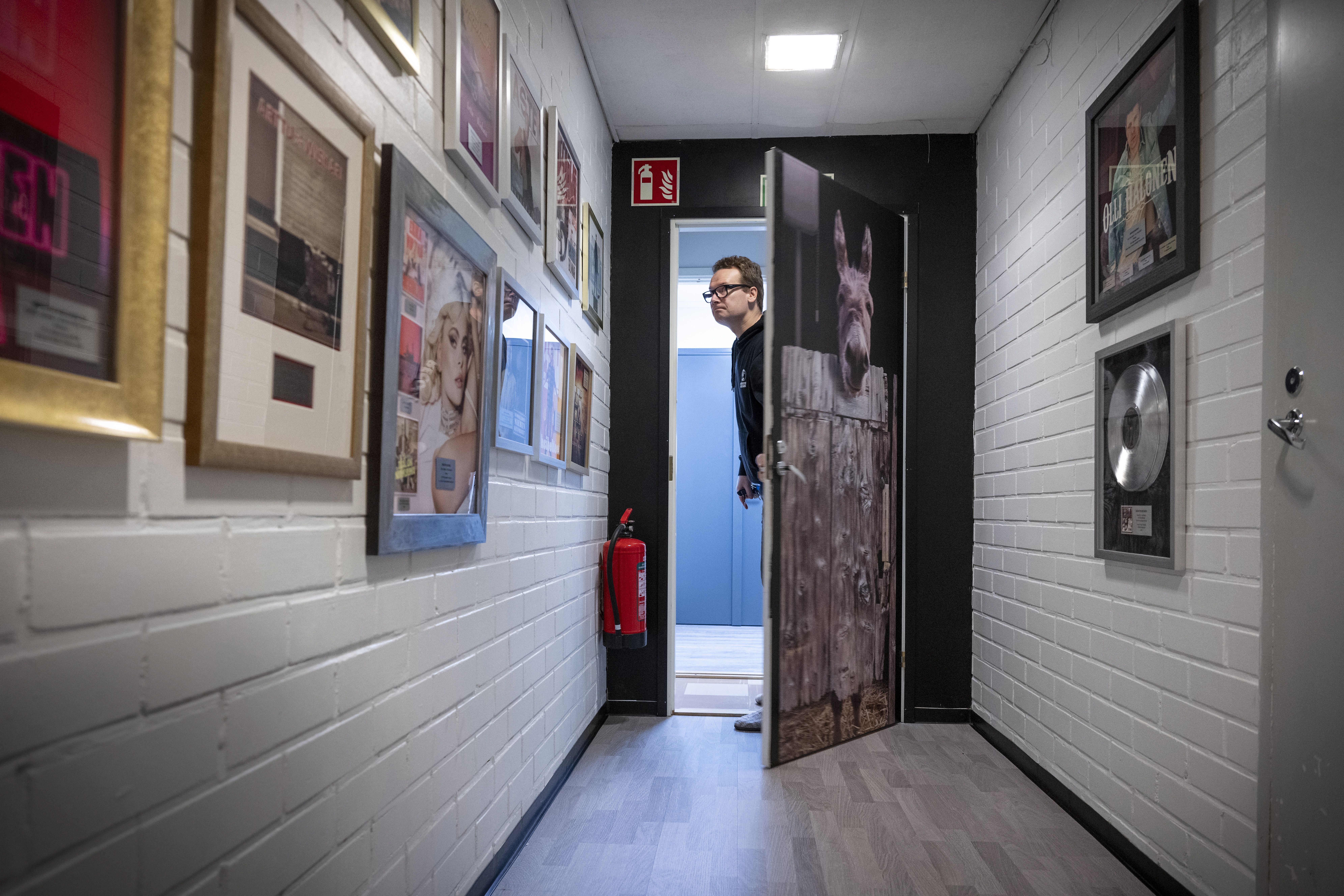 Päivä on paketissa. Vartin yli neljä Jannen pitää olla jo päiväkodin pihalla.