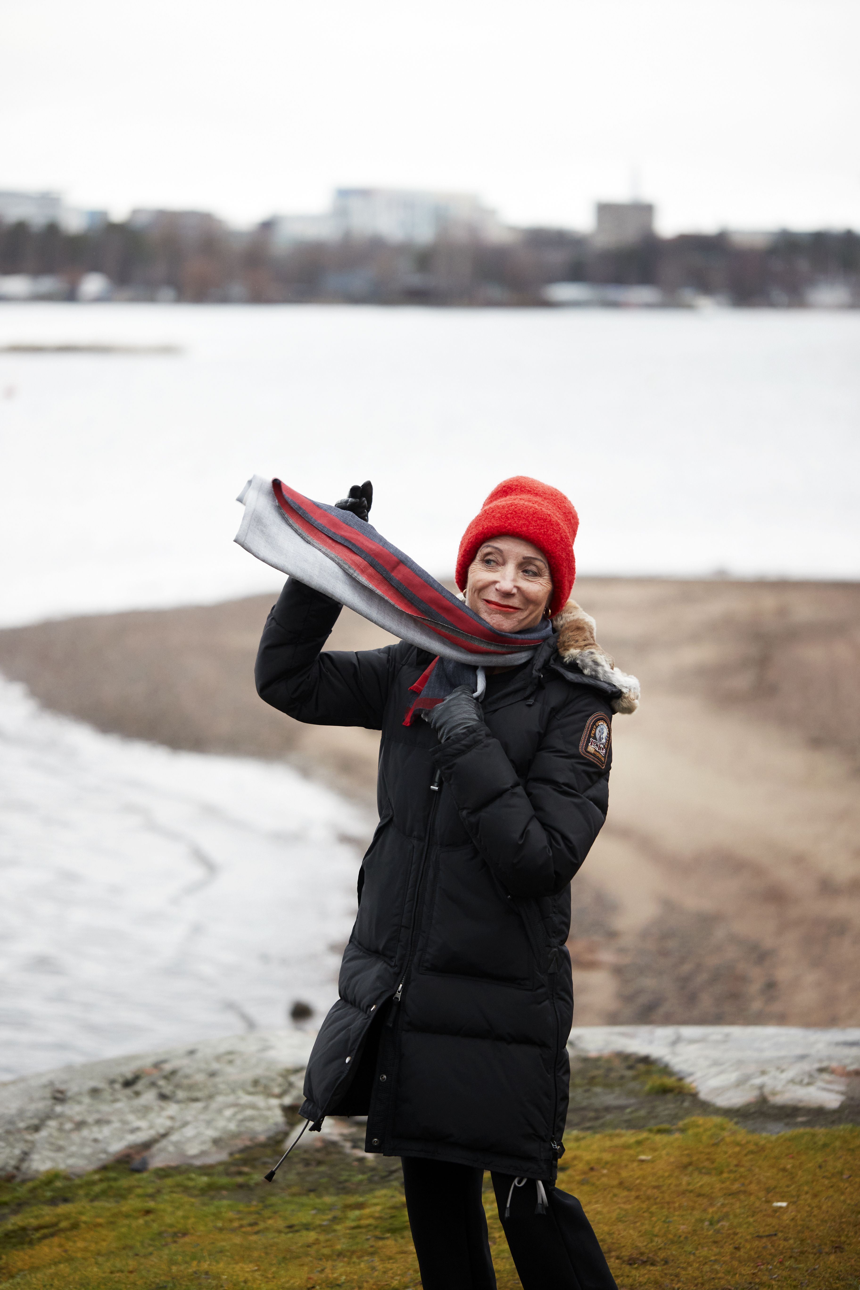 Viime keväänä Ulla-Maija piti juhlapuheen vanhan luokkansa riemuylioppilasjuhlissa. ”Puhuin siitä, miten suunnitelmat ovat tärkeitä, mutta elämällä on taipumus yllättää, myös hyvässä.”