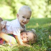 Näin parannat suhdetta siskoon ja veljeen