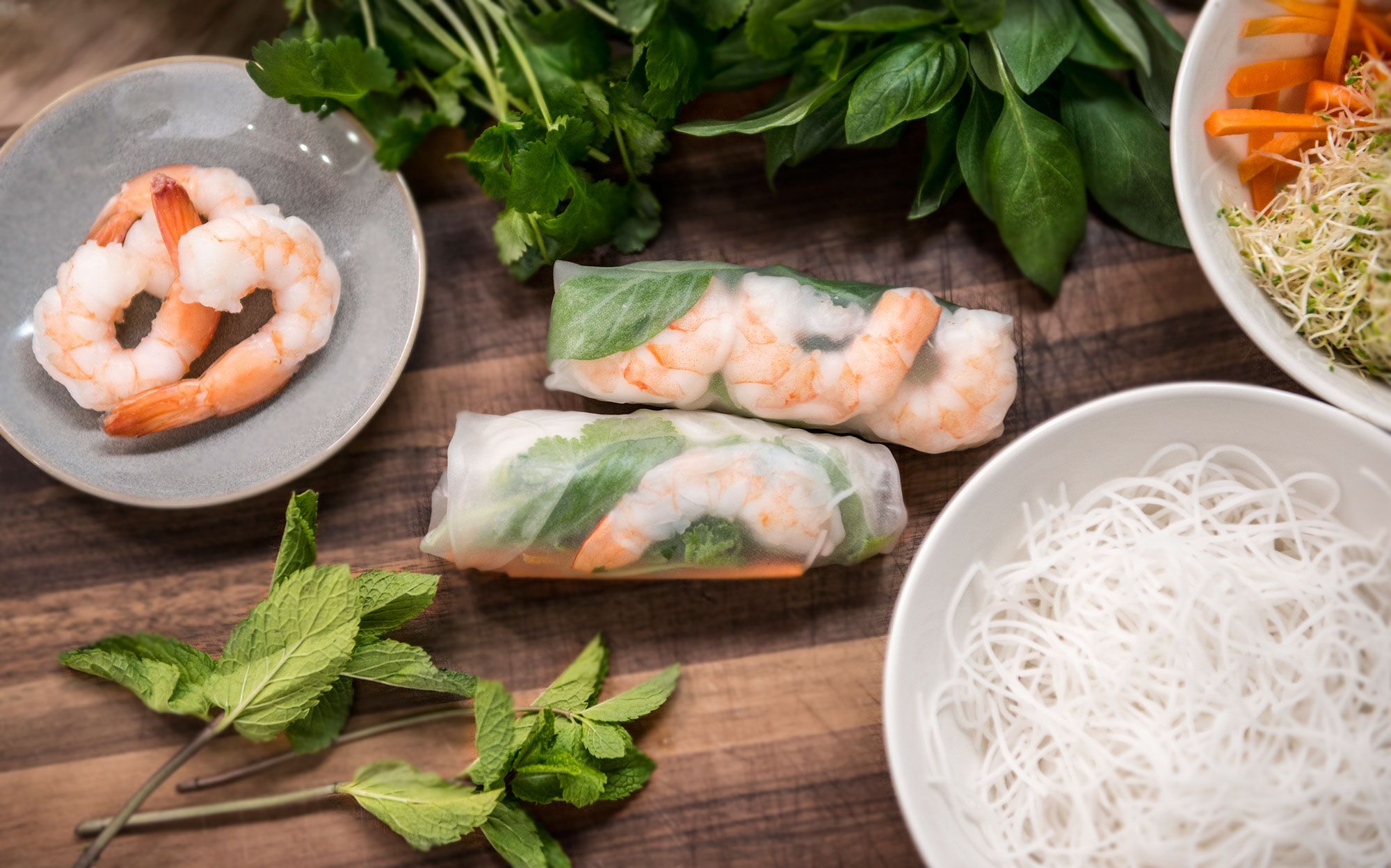 Kun ravunpyrstöt puolittaa pitkittäin, niiden muoto säilyy kauniina.