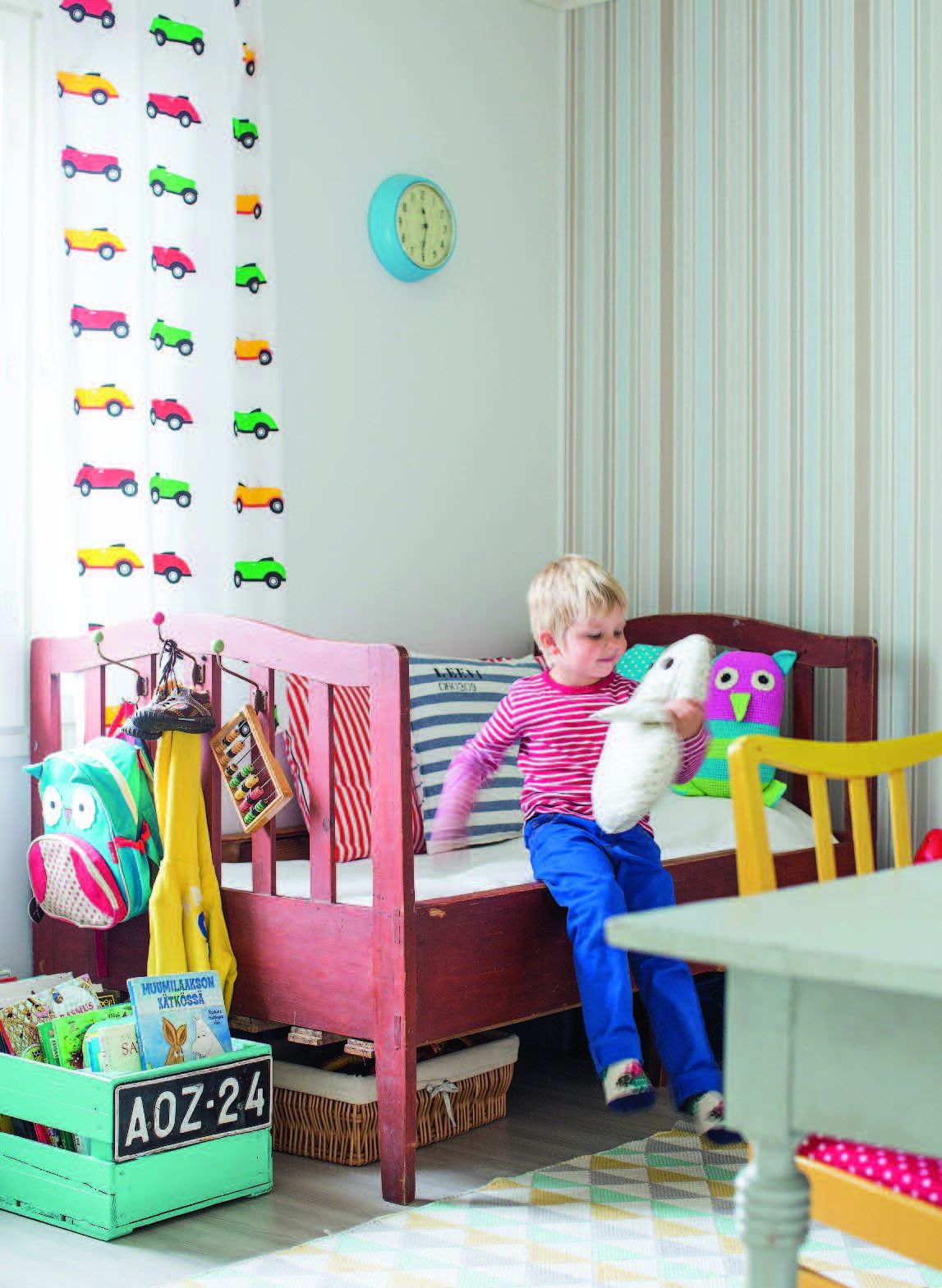 Leevin naulakko on hylätystä talosta ja sänky oli jo saanut takkatuomion.