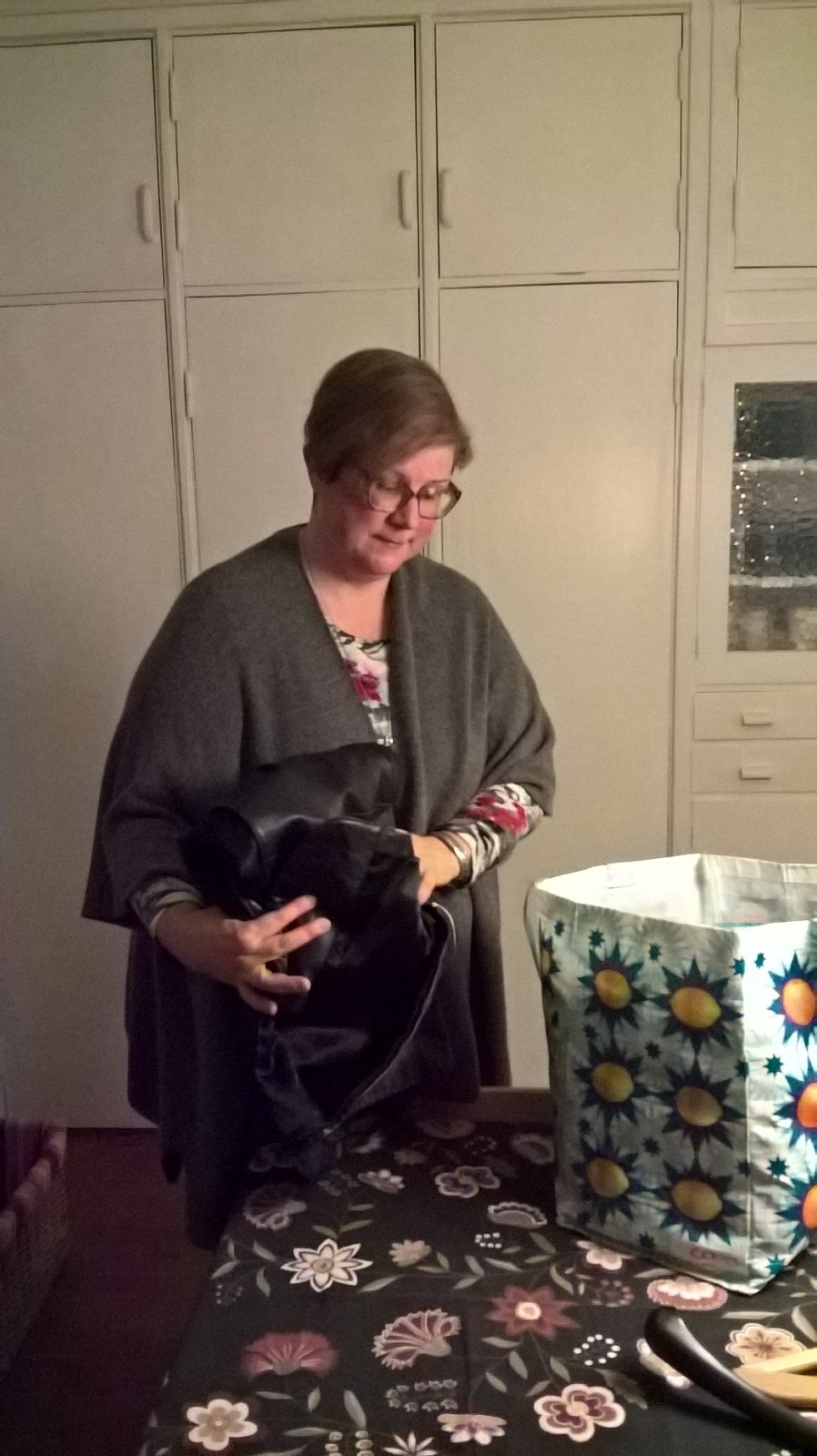 "Tämän haasteen myötä on tullut tehtyä samalla vähän joulusiivoa, ihan huomaamatta", Johanna kiittää.