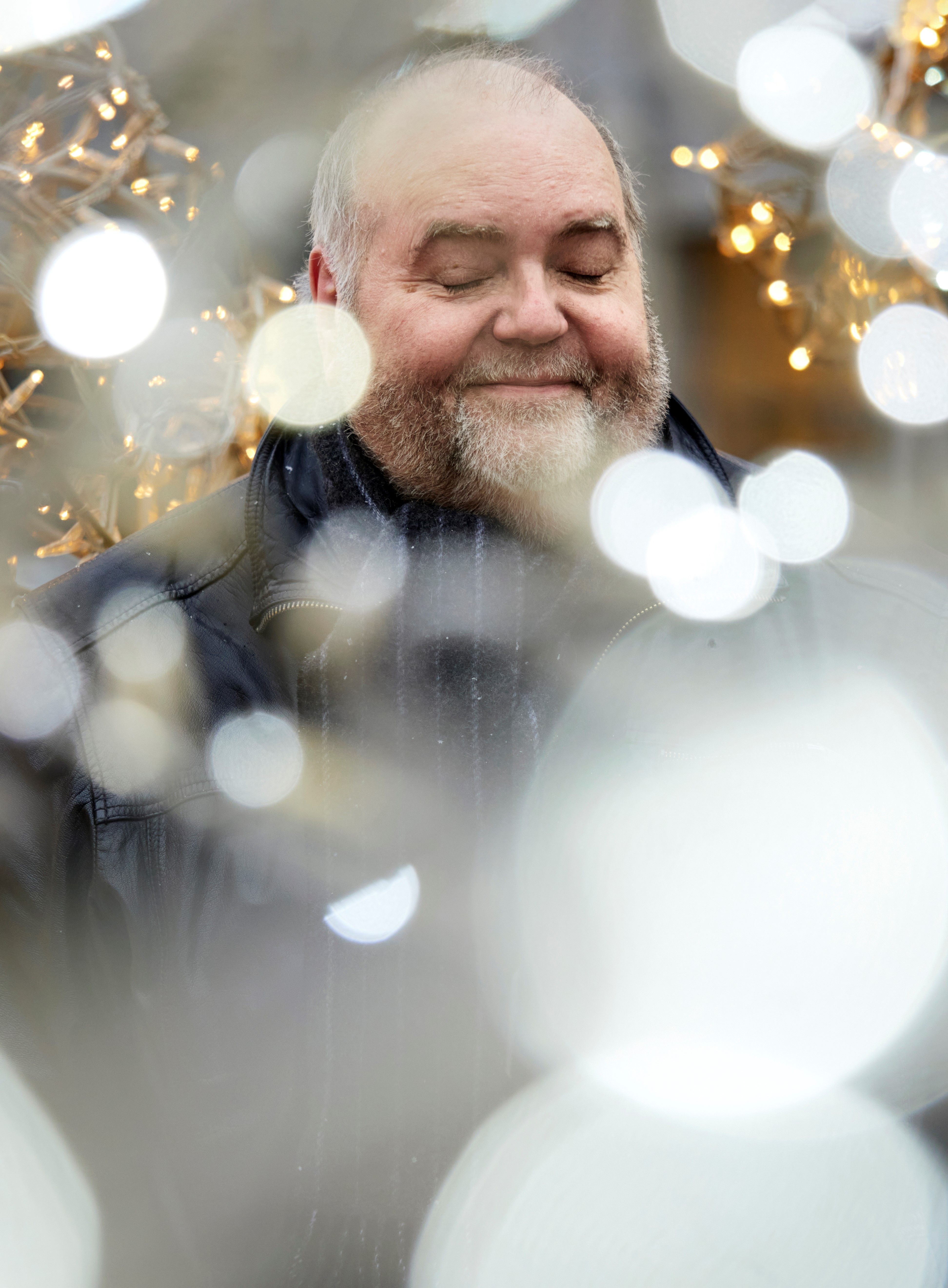 ”Tältä näyttää onni. Hauskat ajatukset saattavat tulla pyytämättä, ja niitä voi myös synnyttää.”