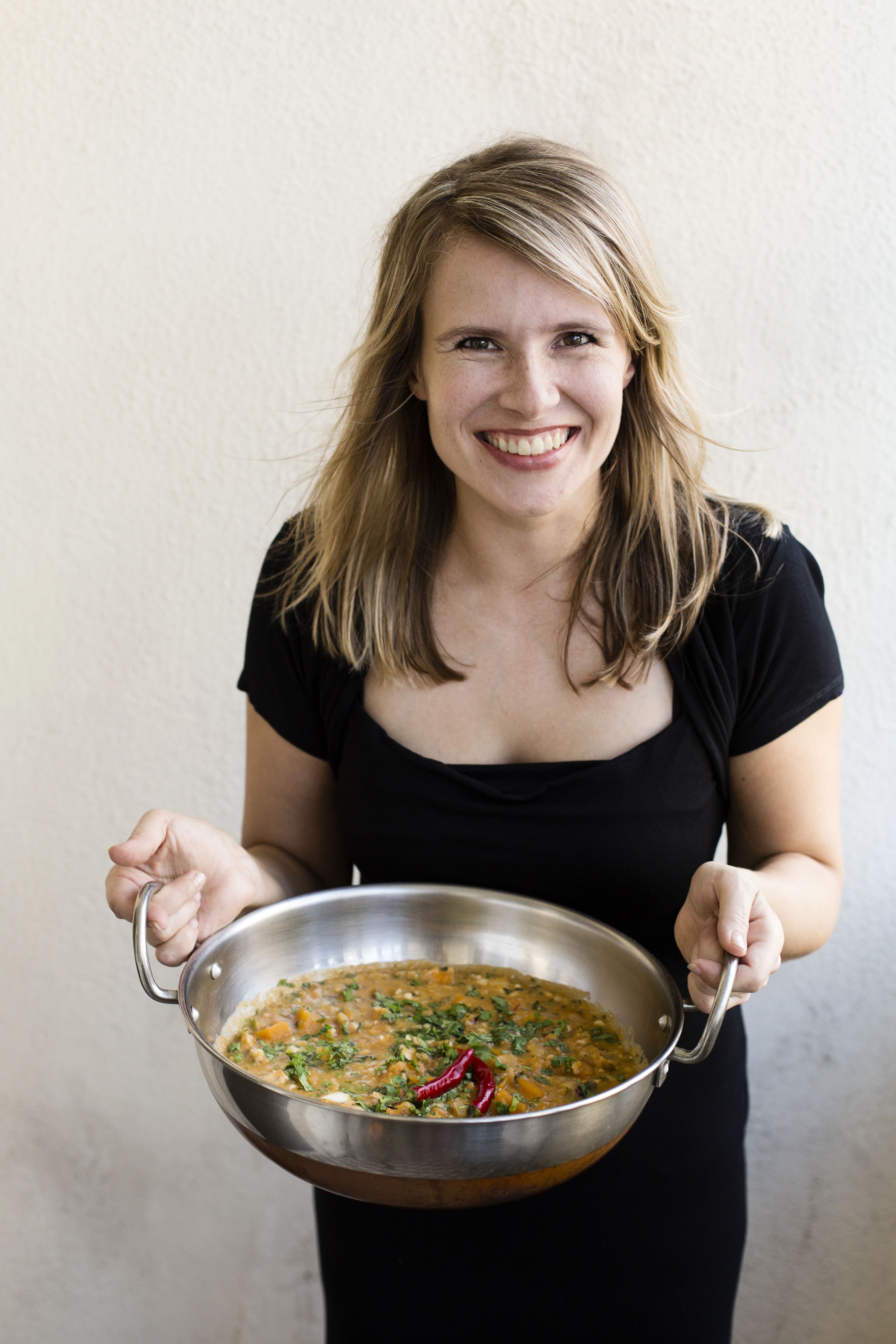 Bataatti-aprikoosi-kookoskalapata on yksi Elinan lempiruuista.