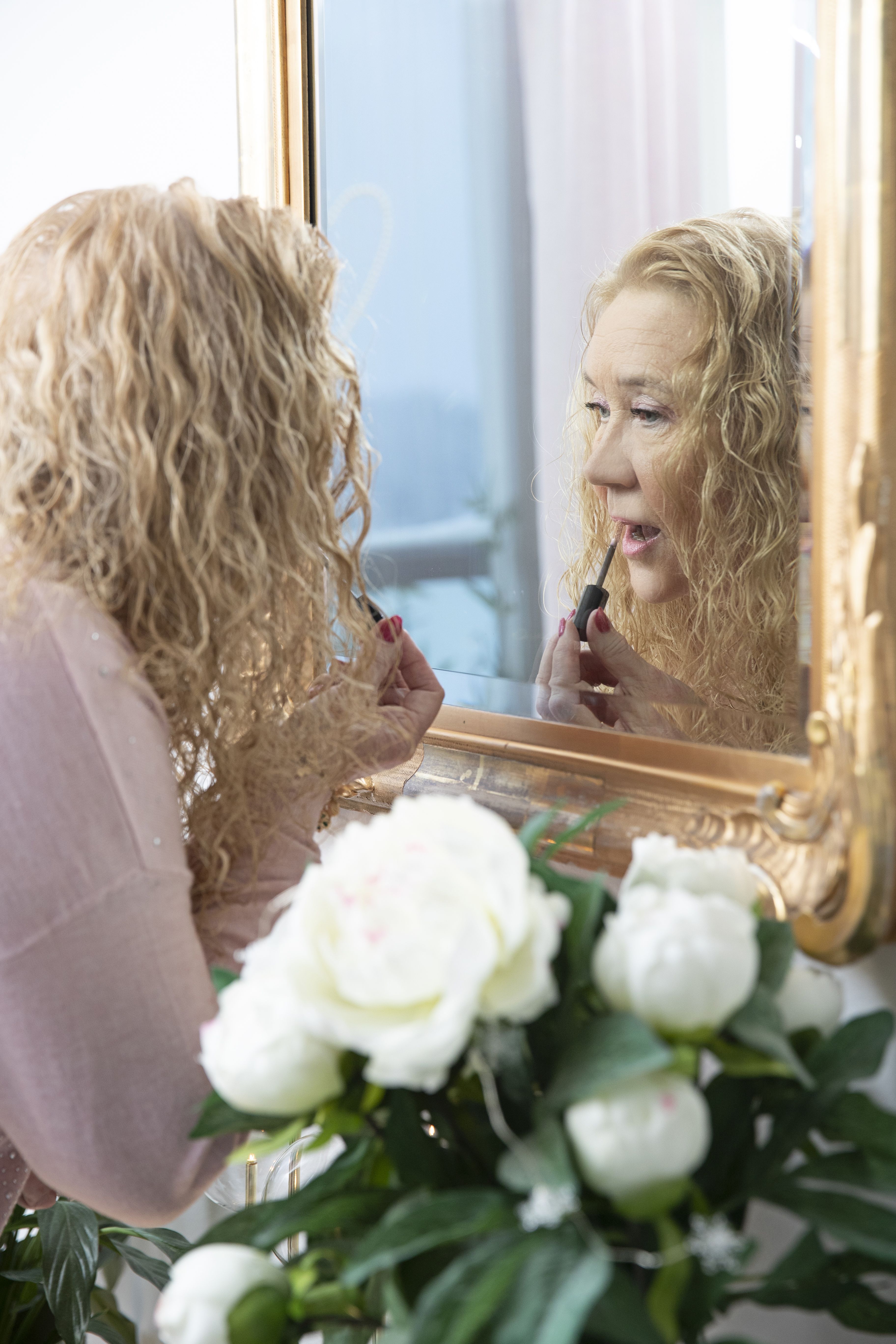 Leilasta tulee levoton, jos almanakka on tyhjä. Se on aina täynnä. ”Pidän päivittäin yhteyttä parhaisiin ystävättäriini.”