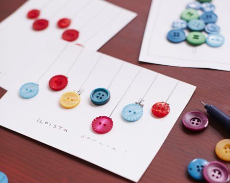 Vanhoista napeista teet nopeasti lystikkäitä kortteja.