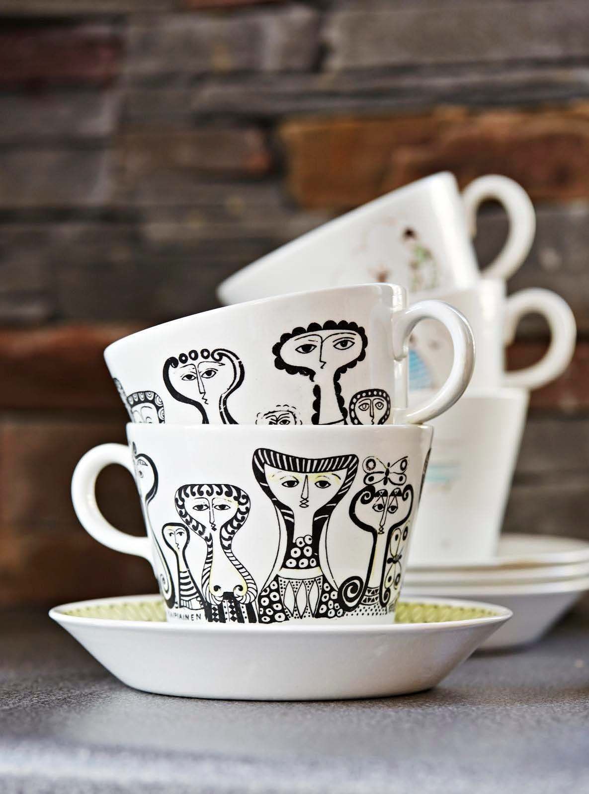 Jättikuppien Ravenna-koristeen on suunnitellut Birger Kaipiainen.