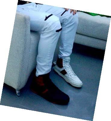 Eripariset täydensivät päivän asun.