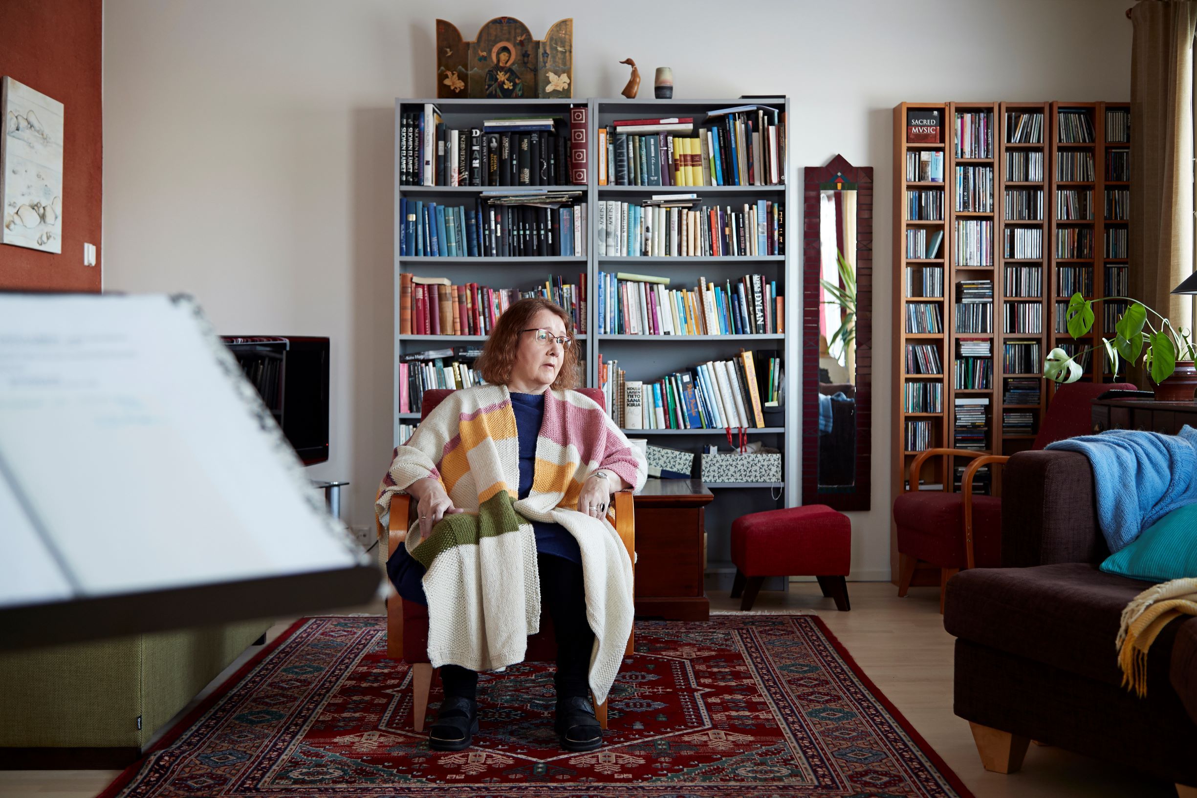 Paluu laulujen pariin pitkän tauon jälkeen ei onnistunut noin vain. ”Oli siihen iso kynnys. Olen ottanut Skypen kautta laulutunteja tamperelaiselta Arla Salolta.”