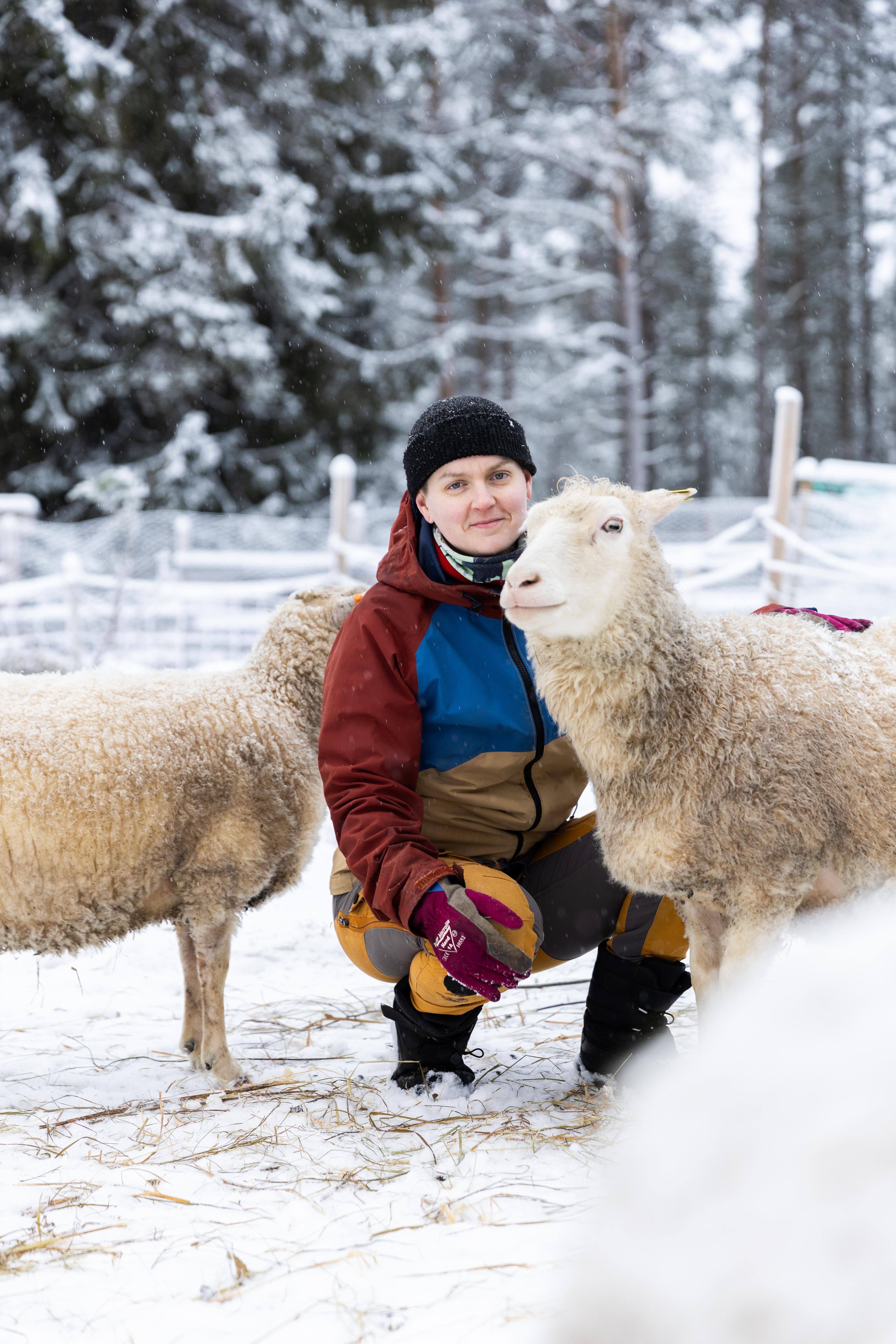 ”Muutama vuosi sitten kävin läpi vaikeaa eroa ja uutta rakastumista. Kehoni ja mieleni olivat sekaisin, mutta eläimet pitivät kiinni arjessa.”