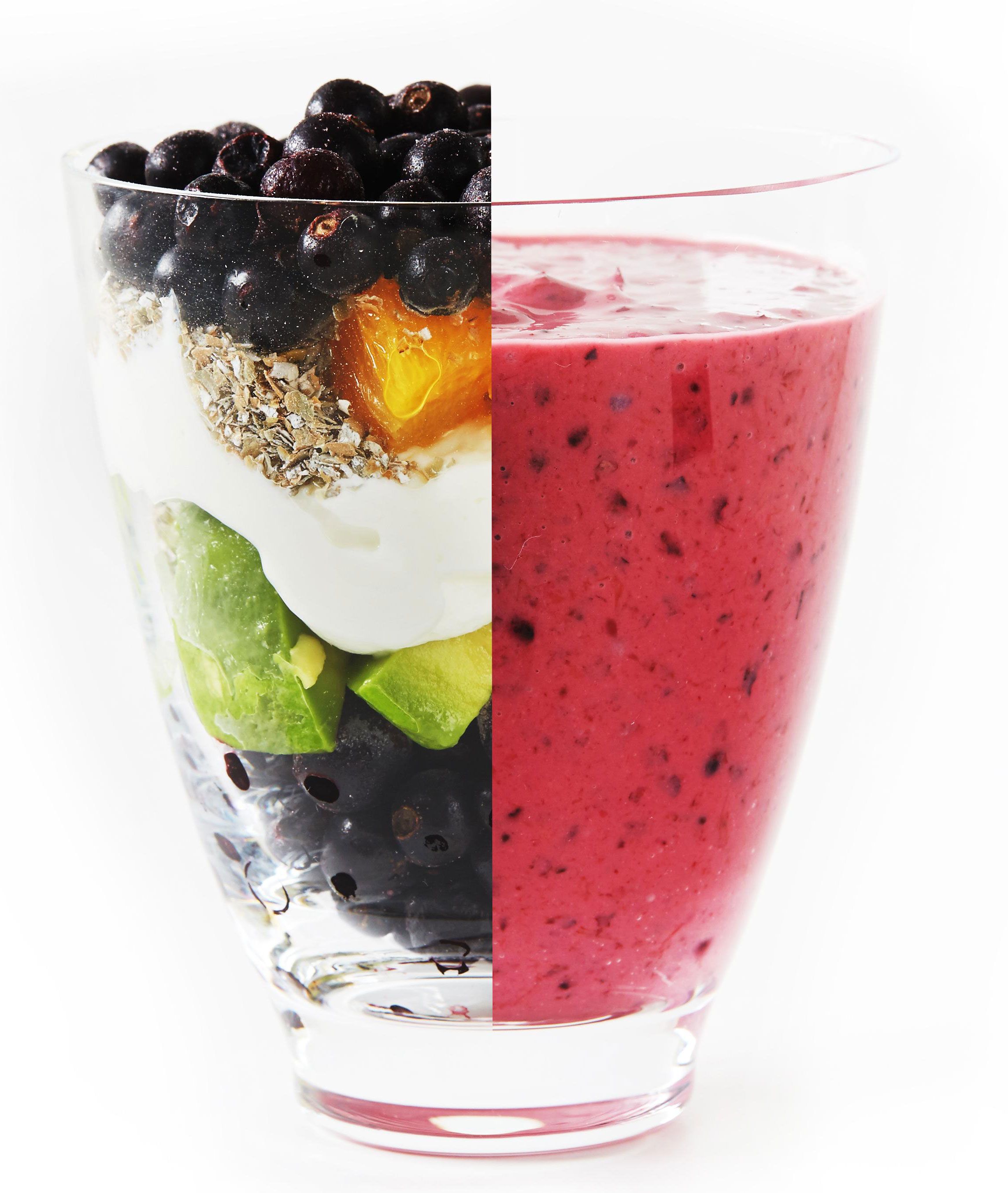 kourallinen mustaherukoita, lusikallinen leseitä, desilitra jugurttia, lohkottu appelsiini, kuutioitu avokadon puolikas