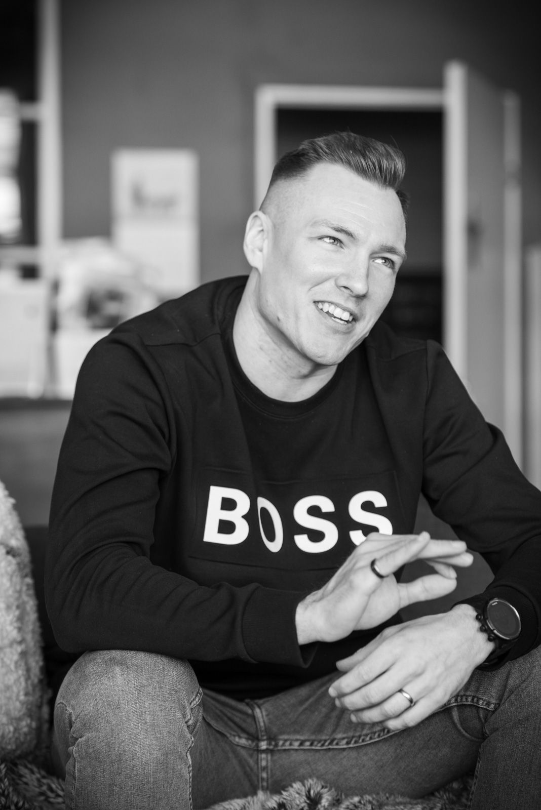 Anssi Heikkilä on 34-vuotias tanssija ja tanssinopettaja, joka voitti Tanssii tähtien kanssa -kisan parinsa kanssa kaudella 2021. Anssi asuu Espoossa vaimonsa kanssa.