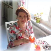 Keittiömestari-nimisen blogin aiheina ovat ruoka ja perhe.