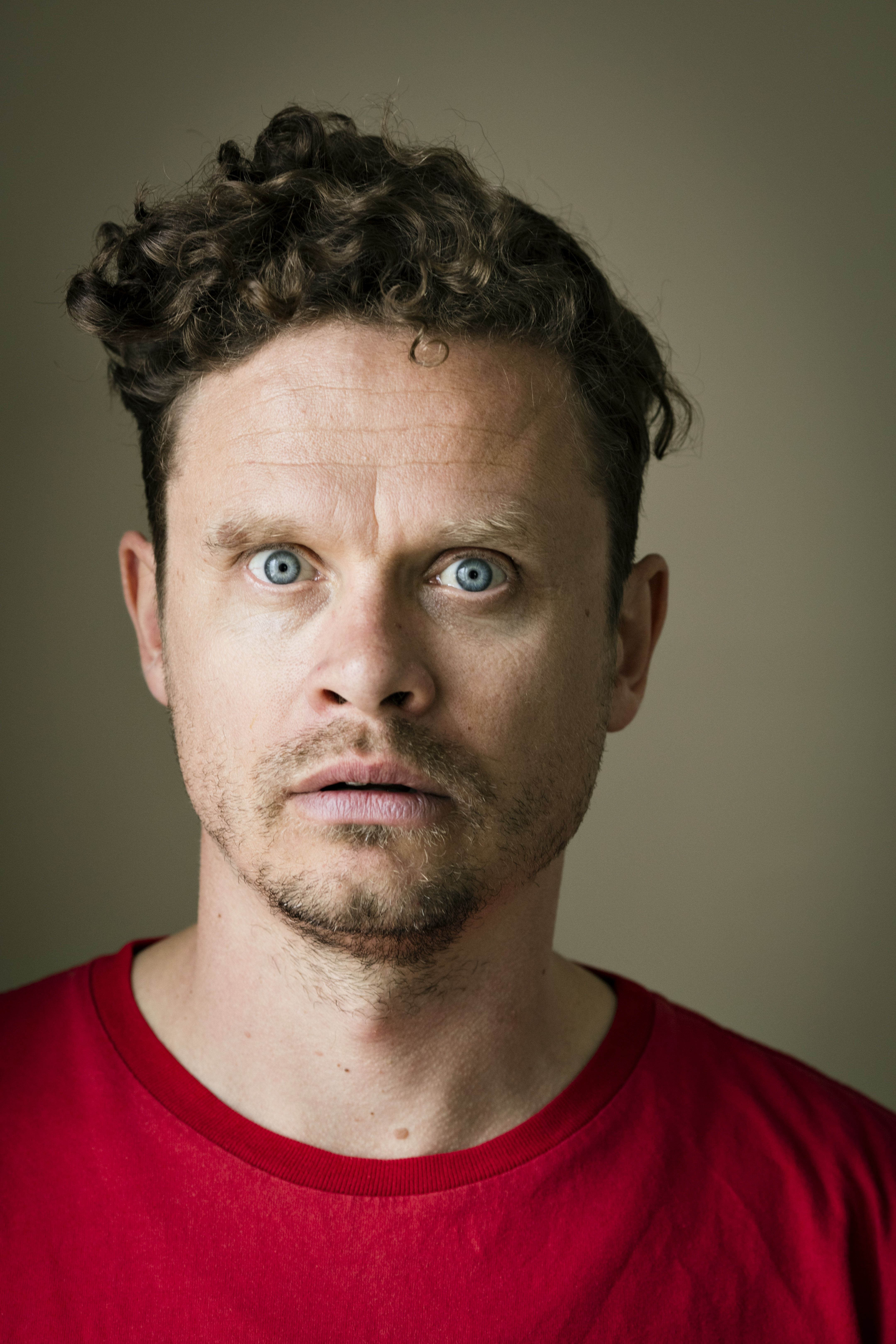 Kun kuulin ihmisten tarinoita vastaanottokeskuksessa, piti välillä käydä itkemässä toisessa huoneessa.