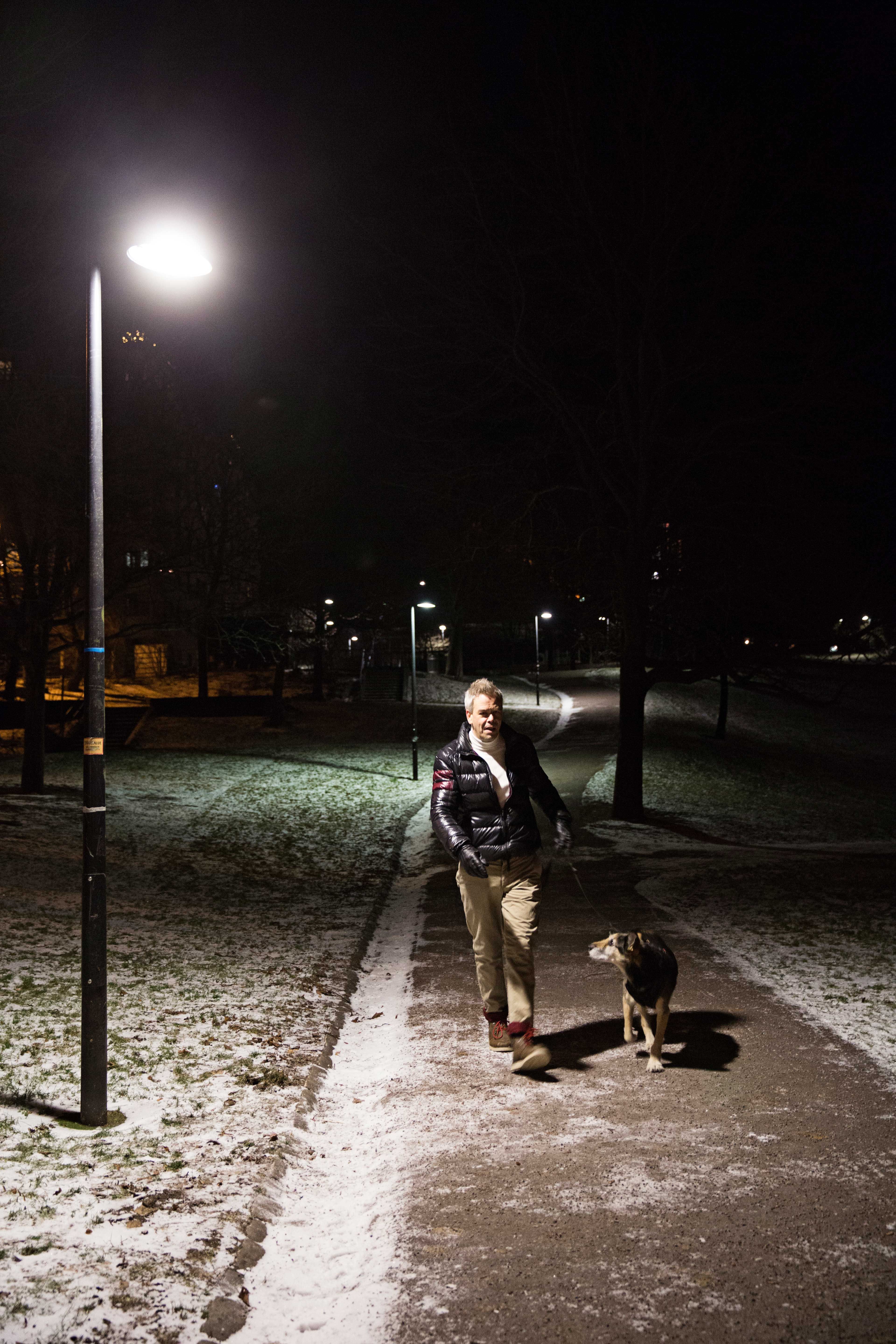 Iltalenkillä Hannun mielessä soi partituuri.