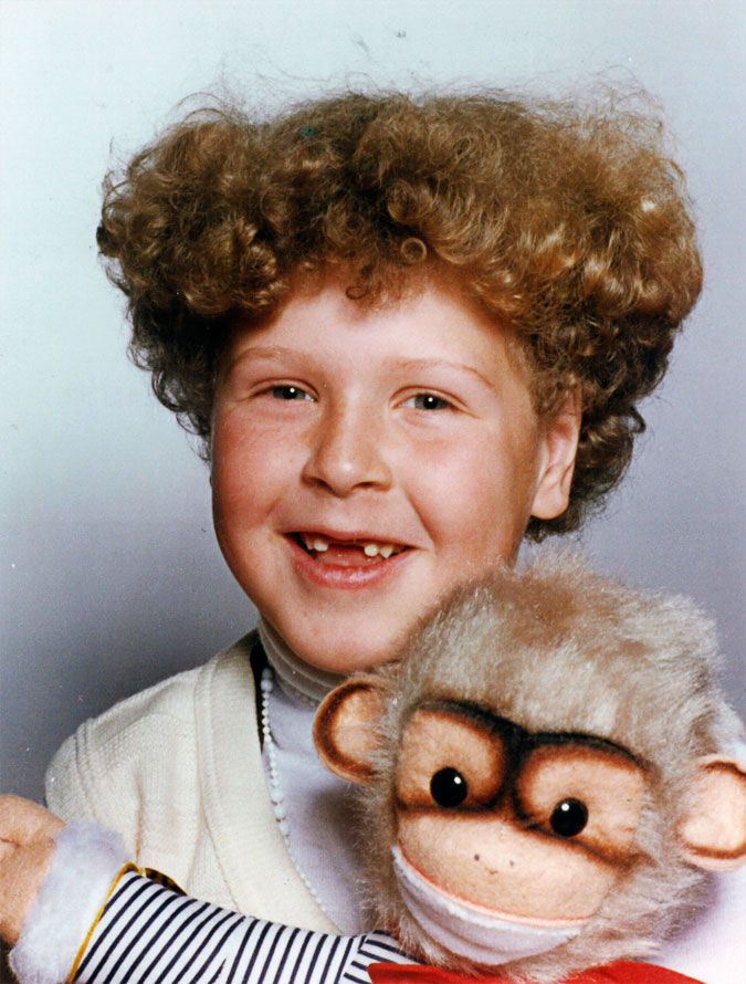 Vuonna 1979 olin kuusivuotias ja sylissäni kulki aina Lempi-apina. Sen rikkoutuminen ­aiheutti ensimmäiset sydänsuruni.