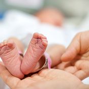 Riina antoi vauvansa pois: "Rakastan, mutta en ikävöi"