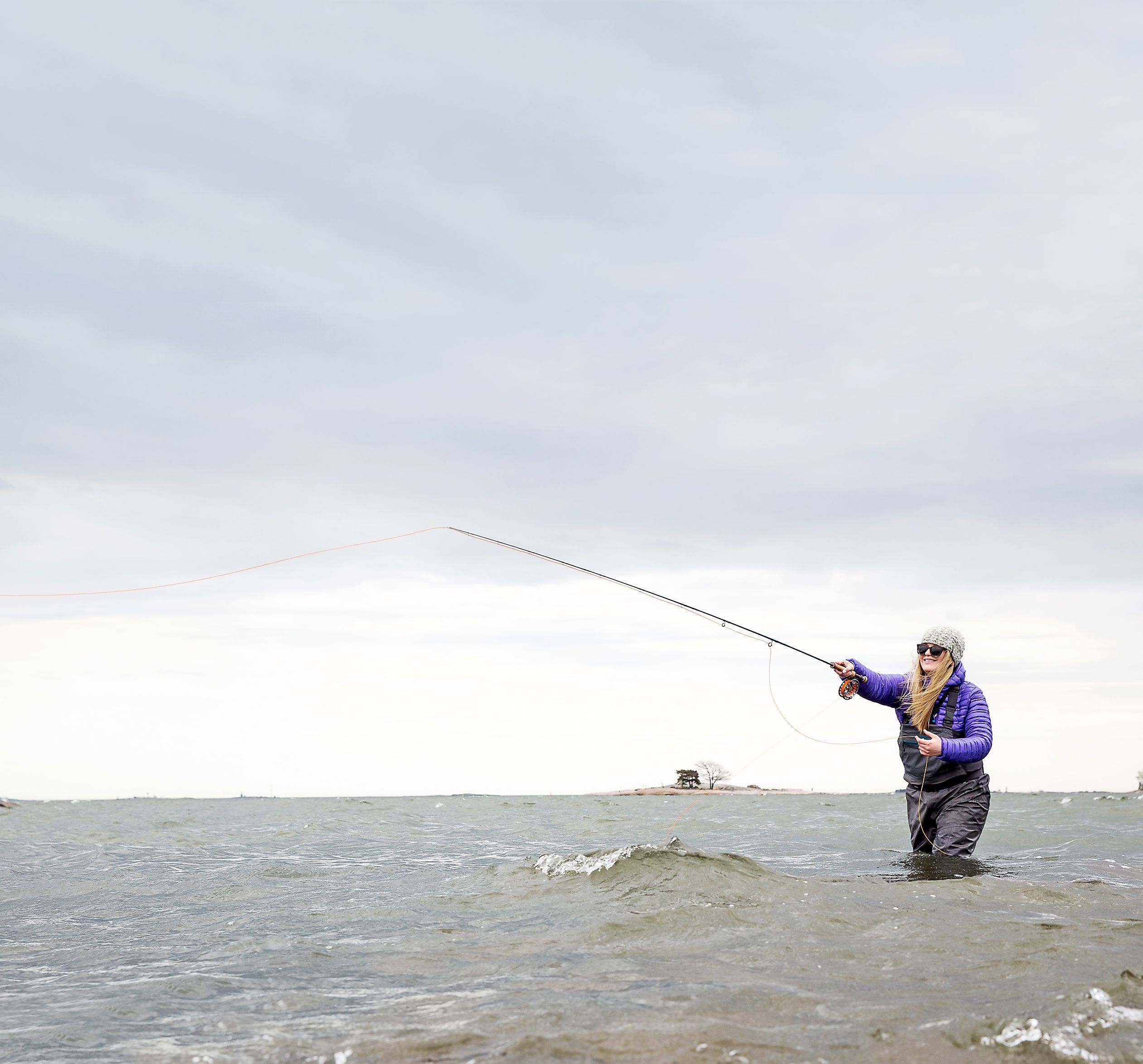 Heittotekniikan hio- minen eri siimoilla vaatii kärsivällisyyttä. Helsinki on hyvä paikka harrastaa, sillä lähellä on meri ja koskia.